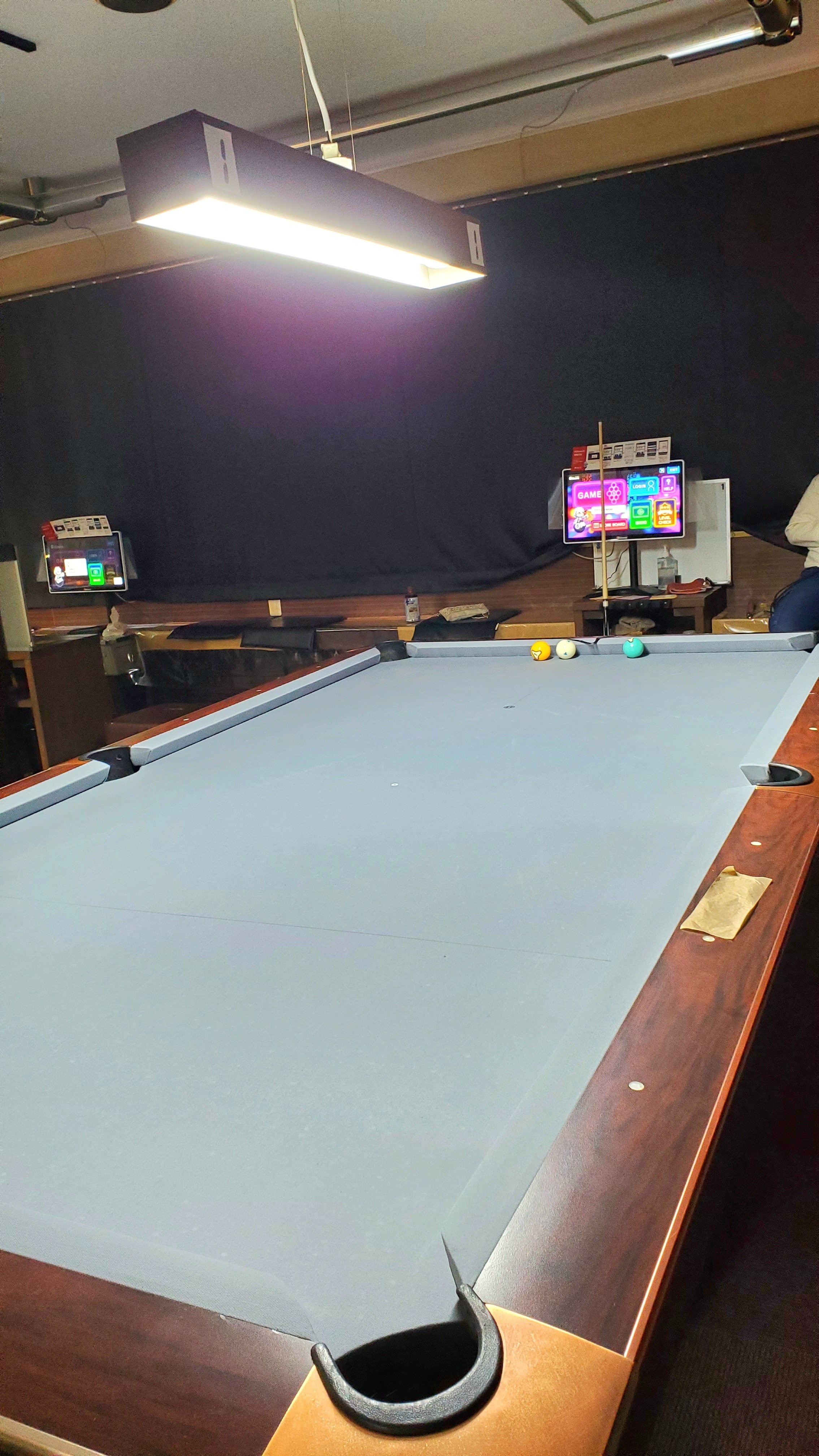 大人の遊び空間🎱世界が変わる！初めてのビリヤード体験【フィレンツェ