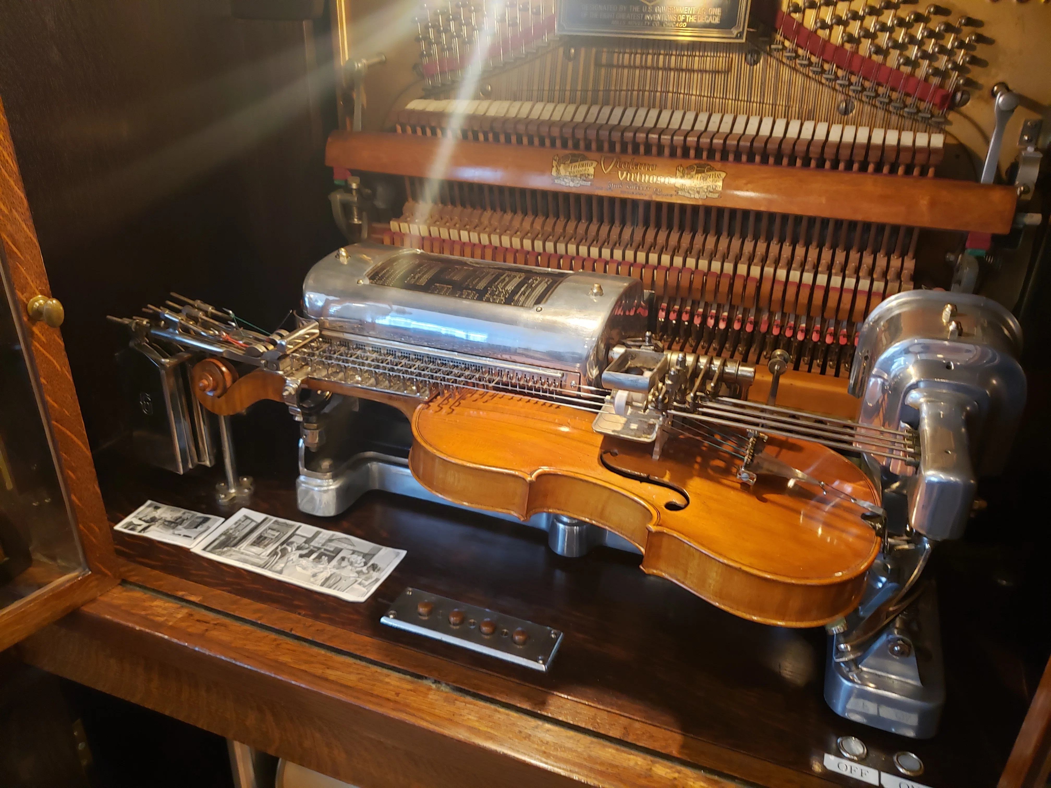 Travel back in time to the 19th century with antique music boxes