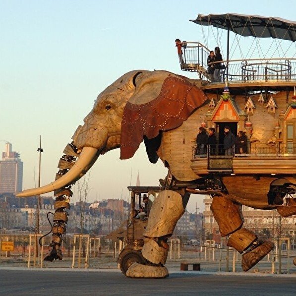 機械仕掛けのゾウ」