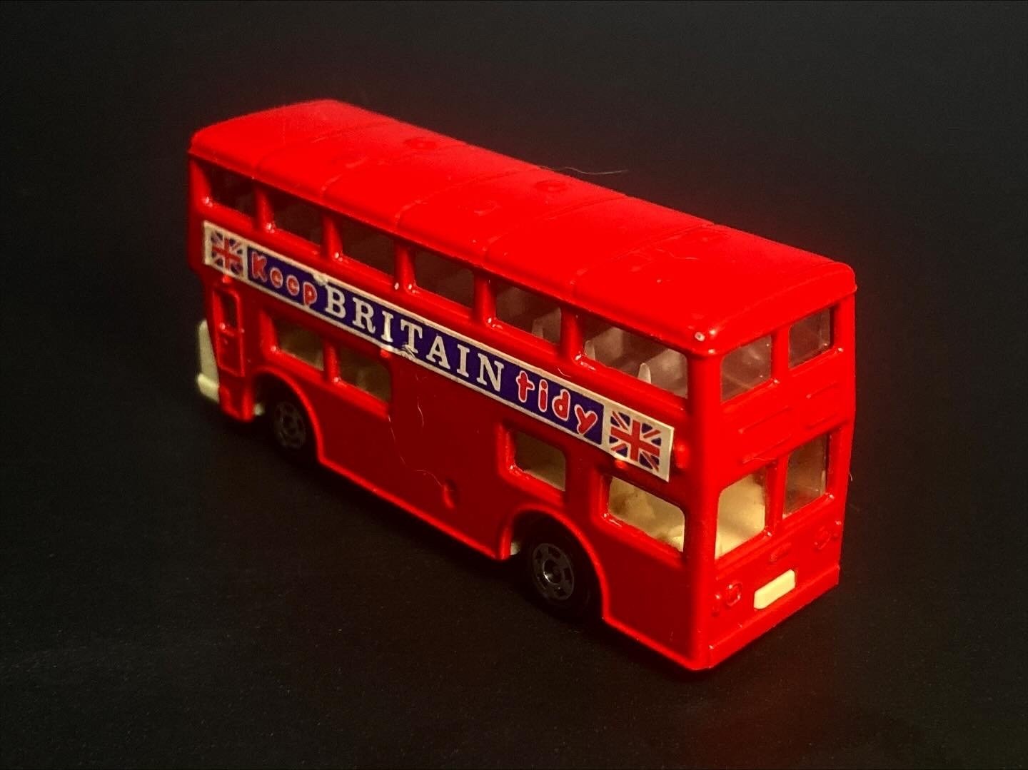 トミカNo.F15】1977年発売「ロンドンバス」──青箱に詰まった英国の
