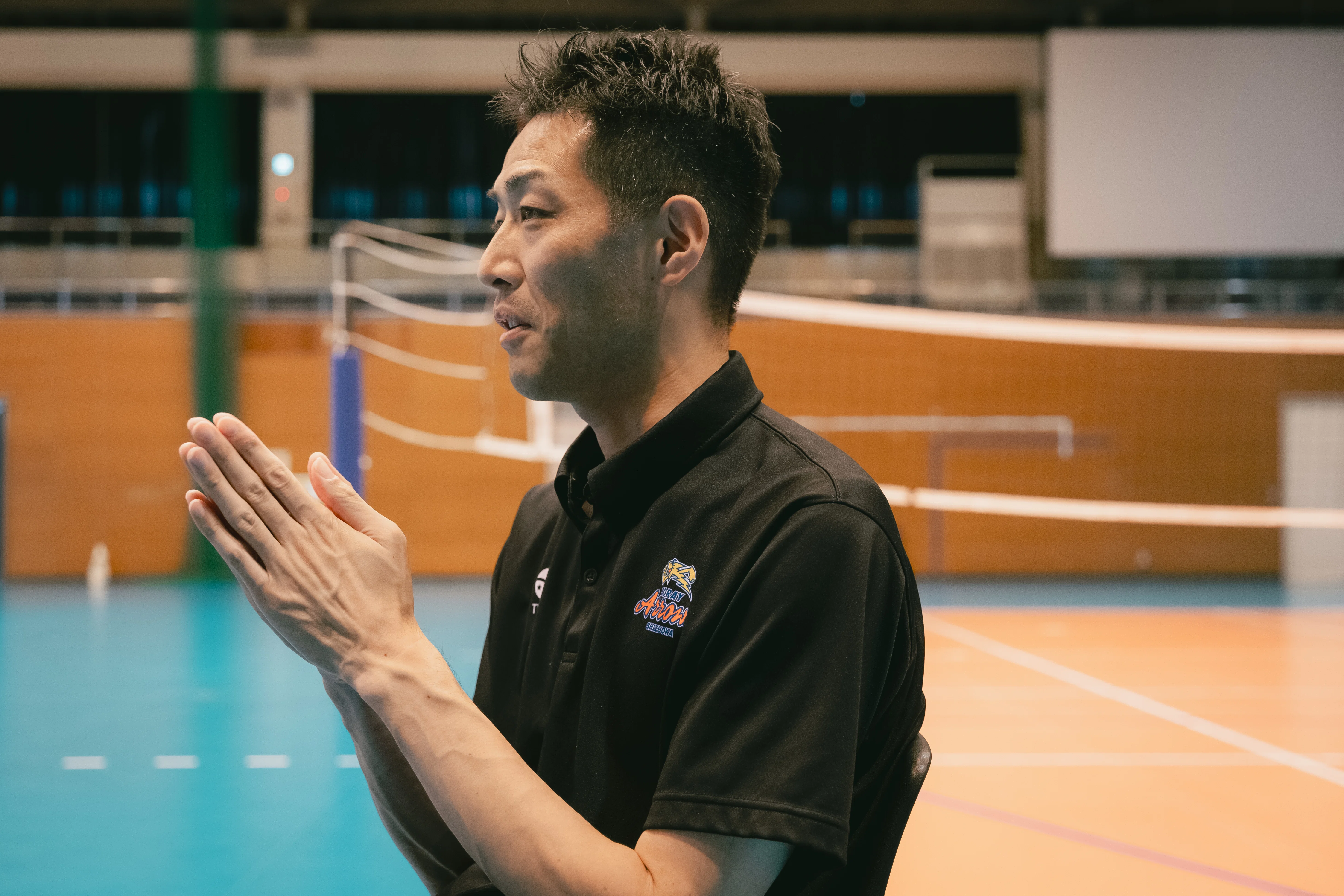 バレーボール選手からスタッフへ、新たなステージで挑戦は続く。東レで