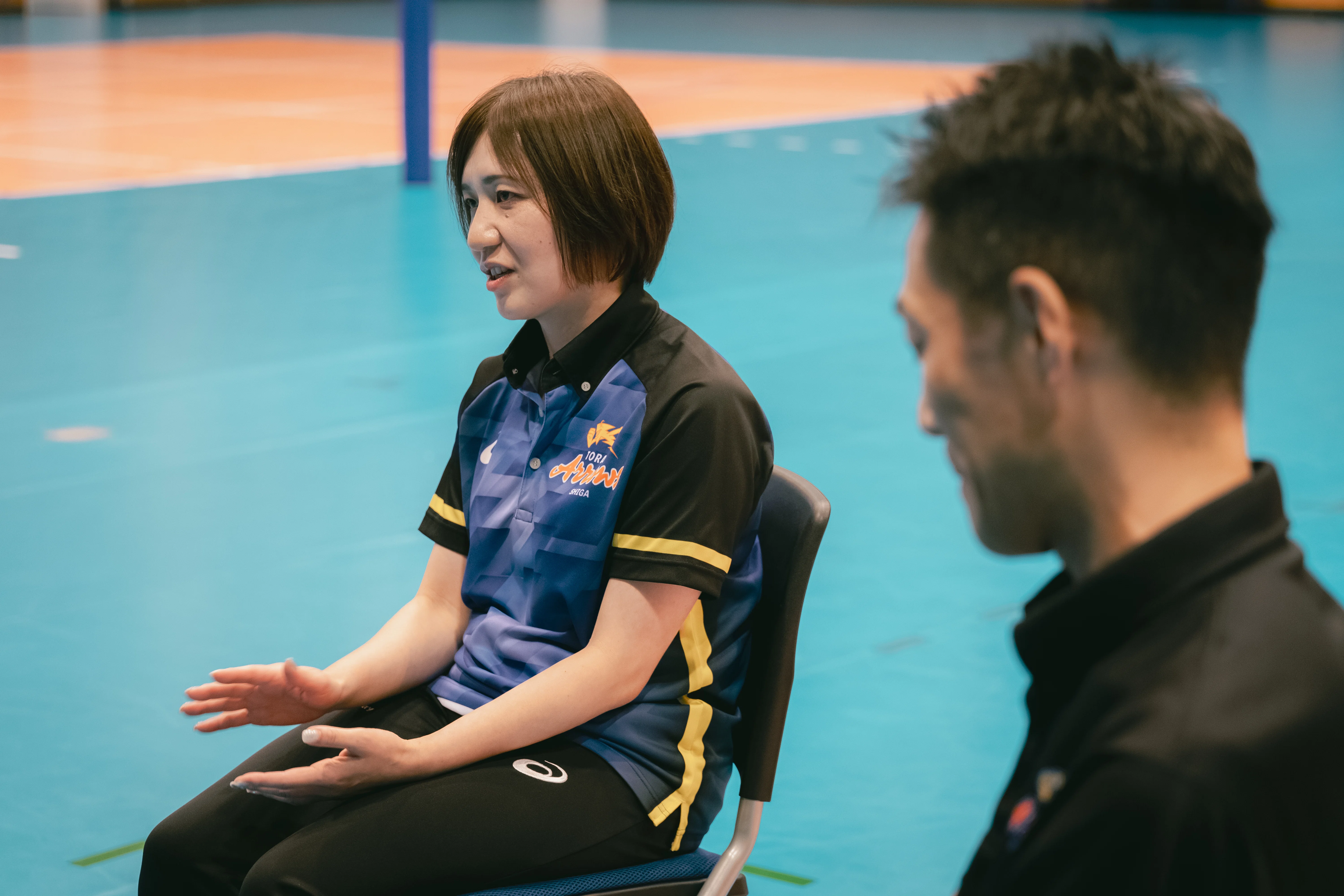 バレーボール選手からスタッフへ、新たなステージで挑戦は続く。東レで