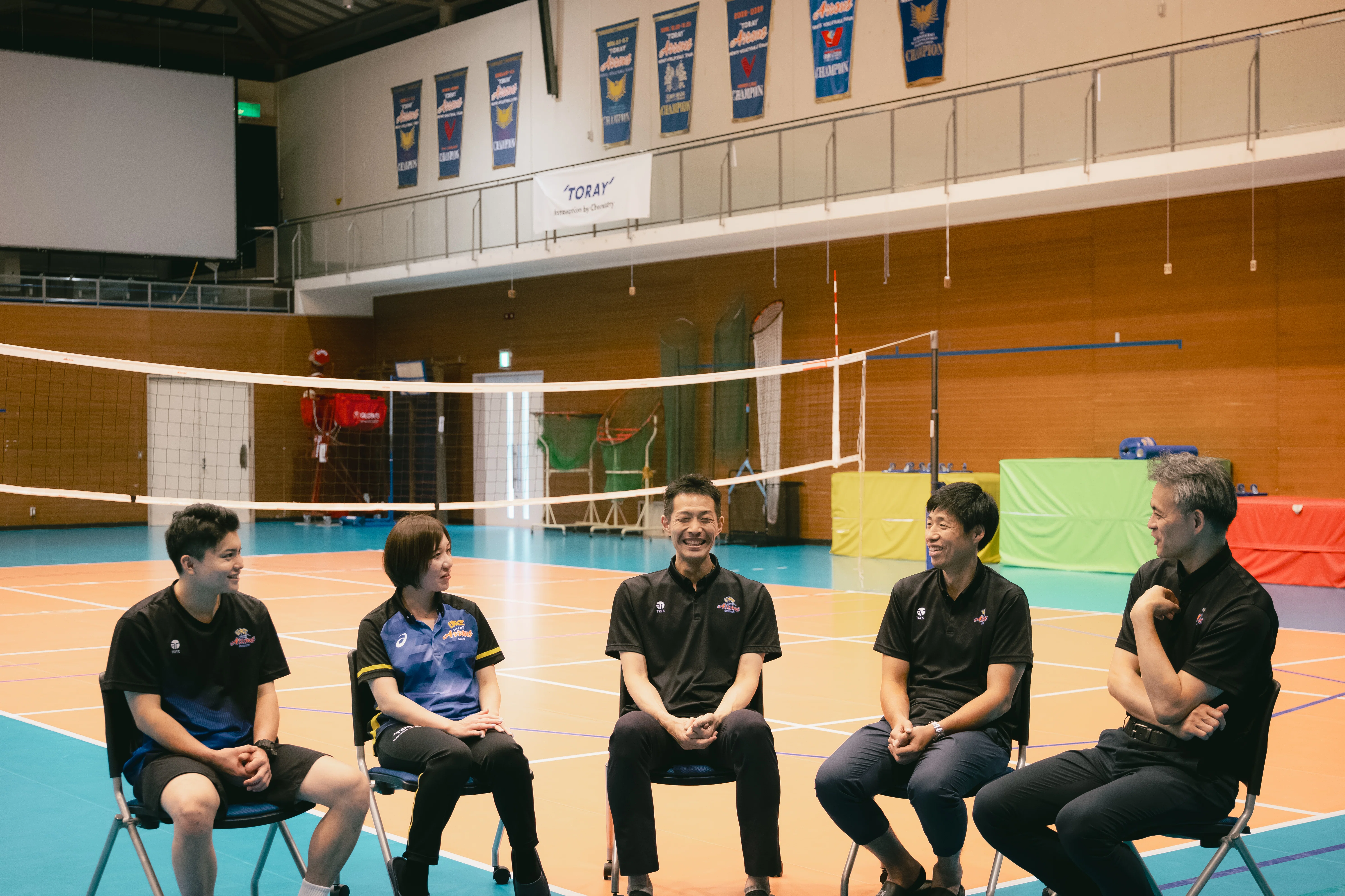 バレーボール選手からスタッフへ、新たなステージで挑戦は続く。東レで