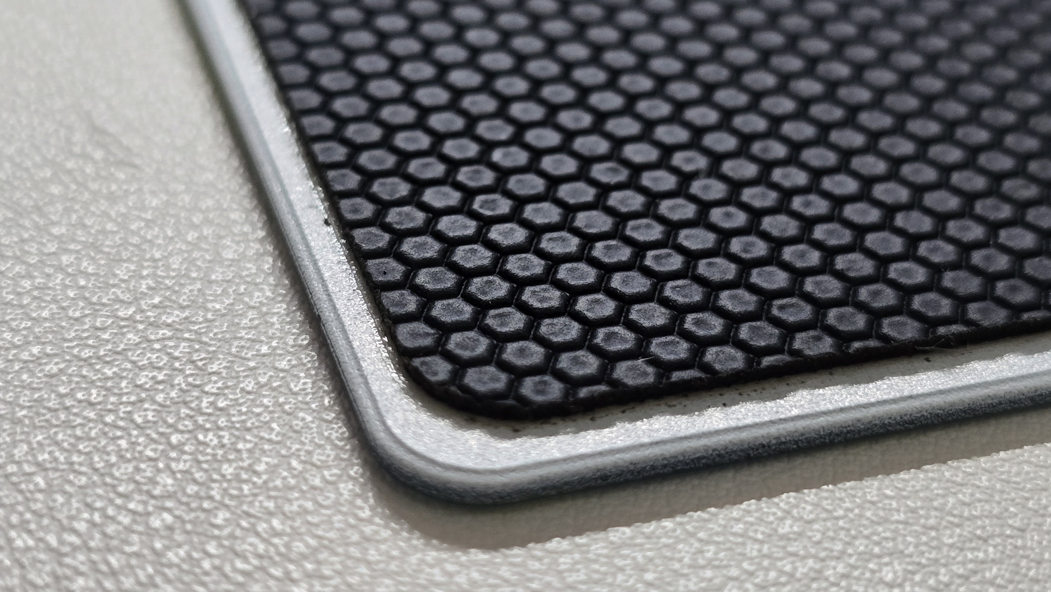 PR】TALONGAMES × Astra Flux ガラスゲーミングマウスパッド「渚」提供