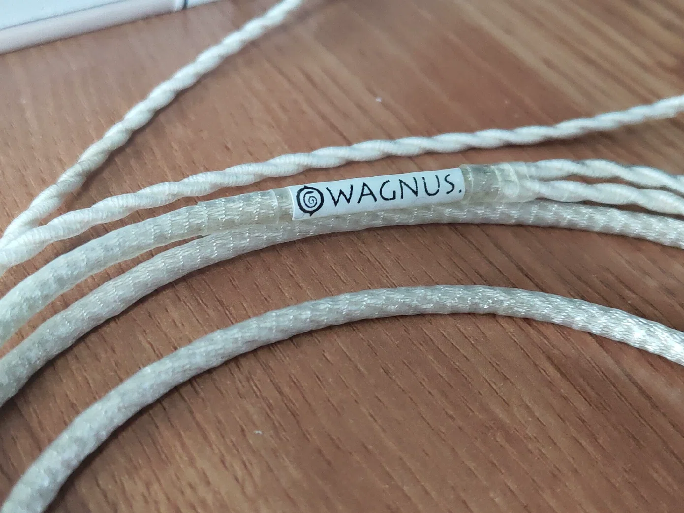 重要】海外で出回っているWAGNUS.ケーブルの模造品にご注意下さい|WAGNUS. 重要】海外で出回っているWAGNUS.ケーブルの模造品にご注意下さい|WAGNUS.