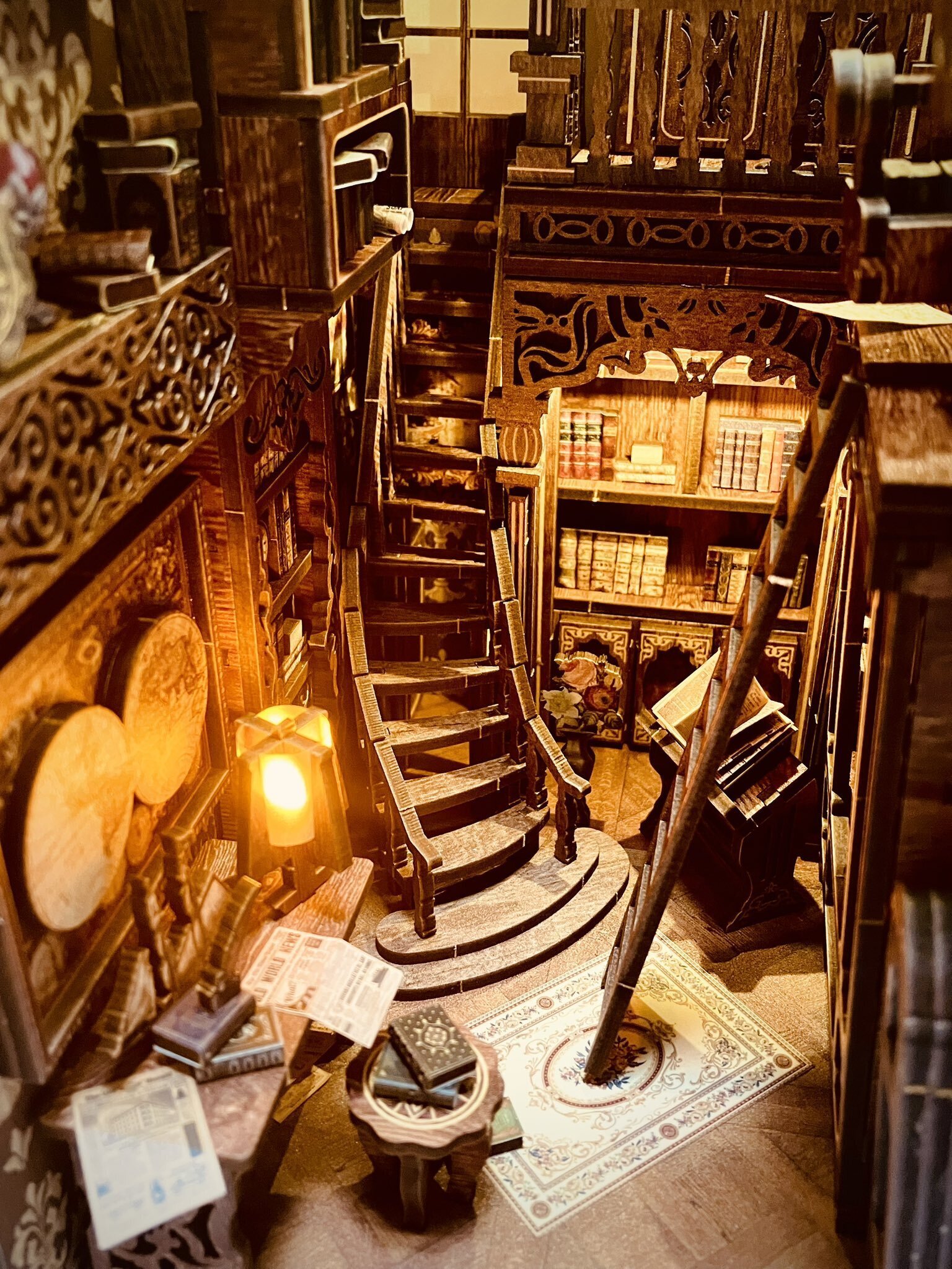 音楽の工房  ブックヌック ドールハウス  完成品 Amazon.co.jp: CuteBee-ブックヌック キット-ドールハウス-ブック