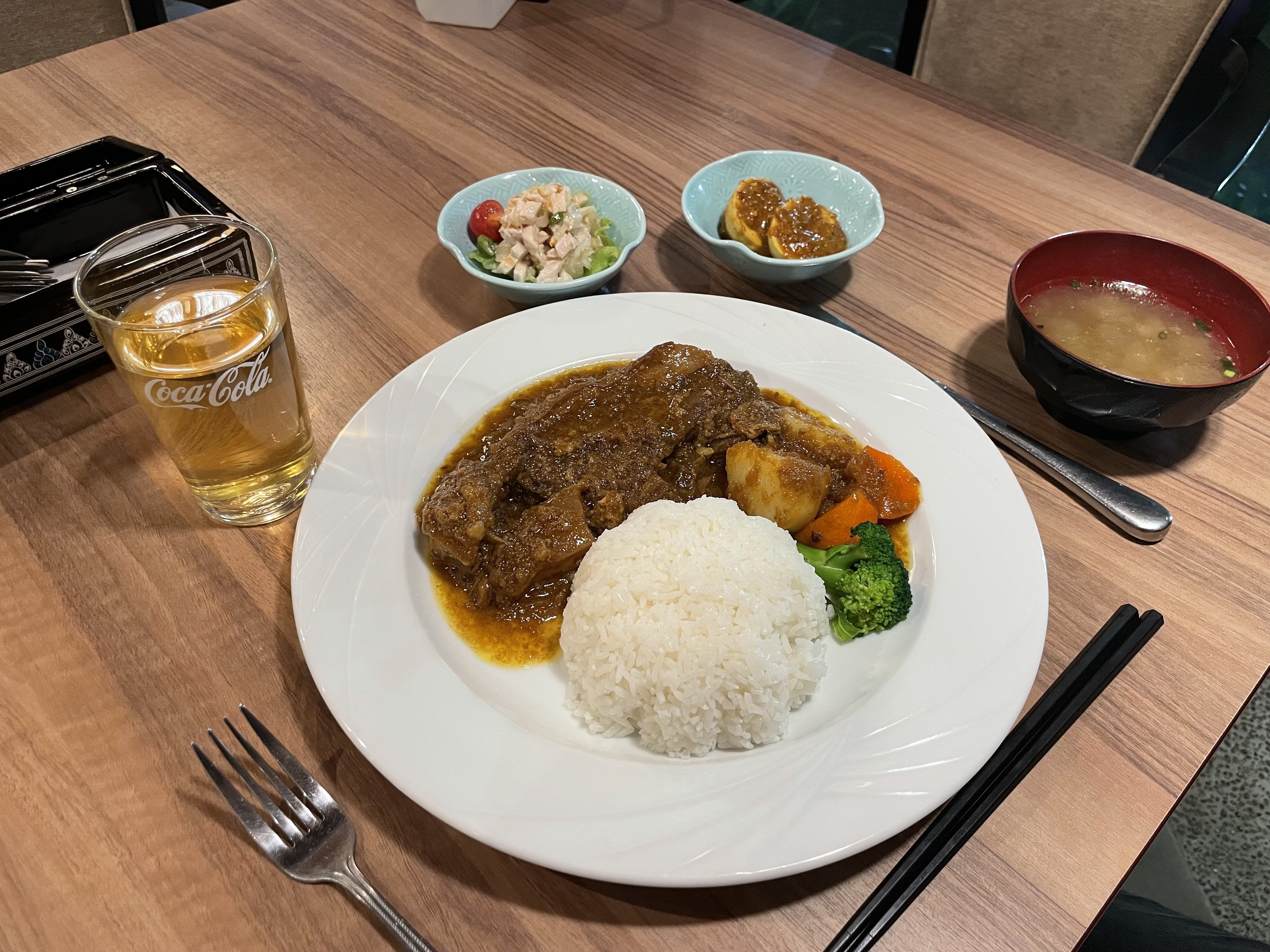 すごいお店を見つけてしまったので、おすすめします【5STAR MYANMAR