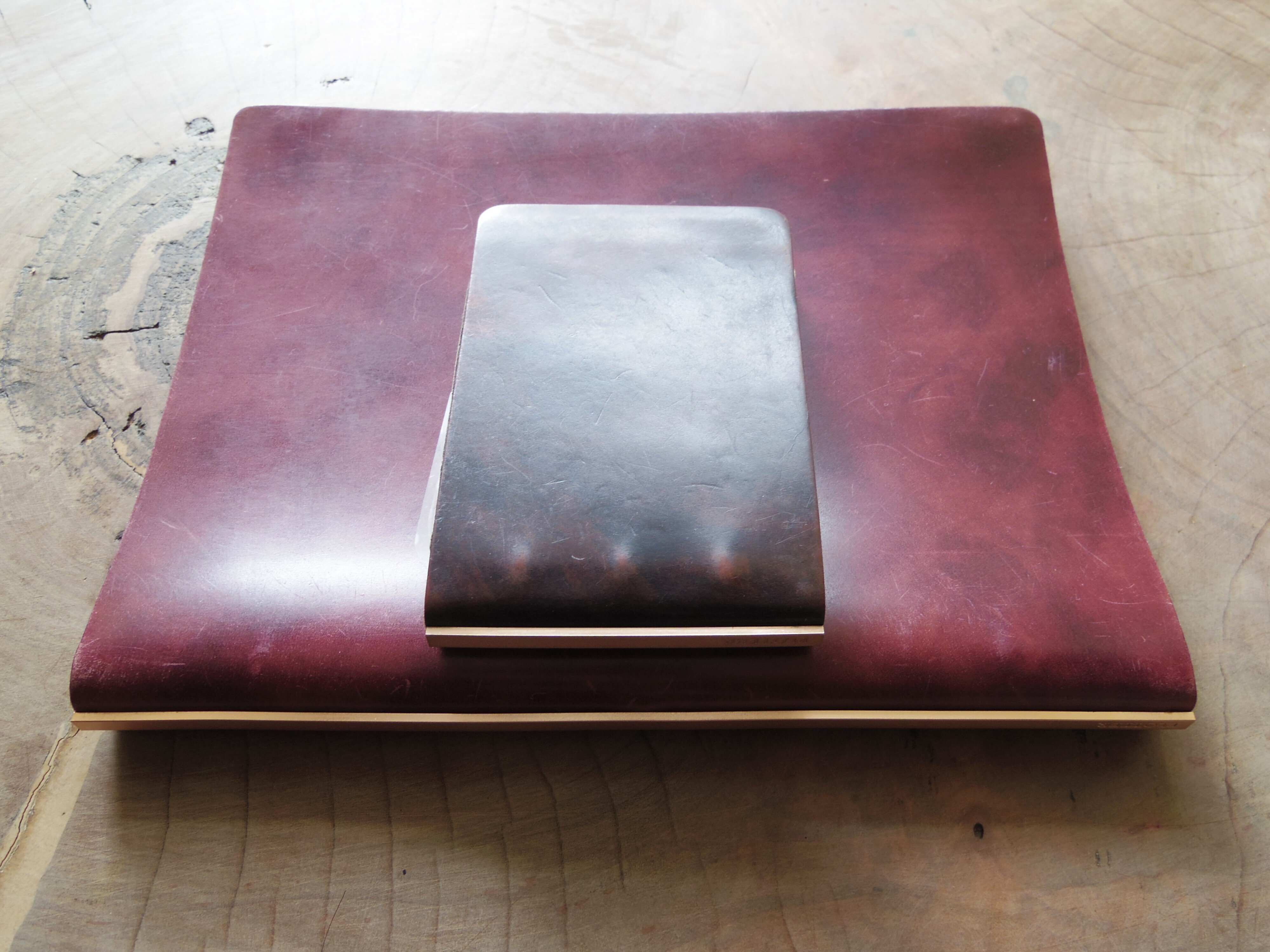 PLOTTER ムラ染めコードバン3穴エイジング半年｜手帳Q子