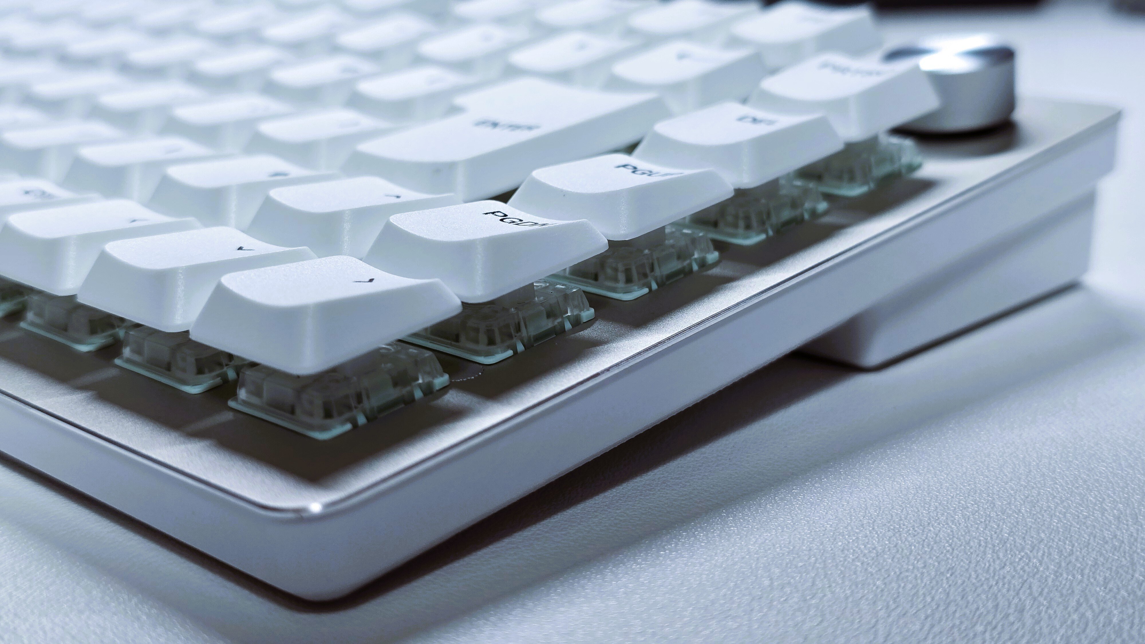 STORIA Comet75 レビュー｜STORIAがゲーミングキーボード市場に勝負を