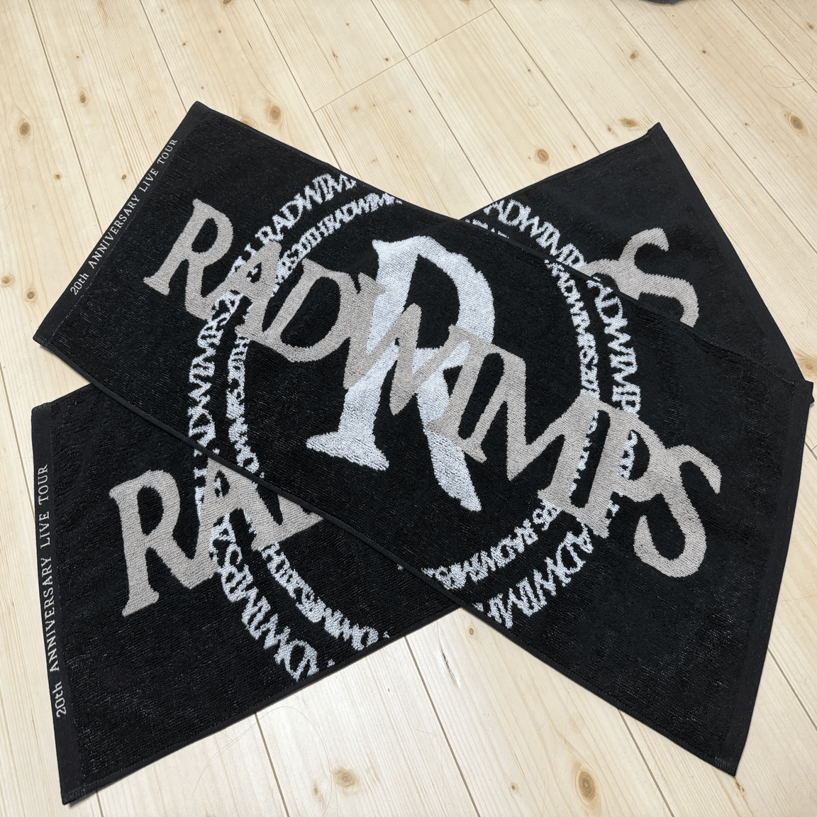 RADWIMPS 20周年タオル 20th Anniversary Towel – RADWIMPS ONLINE STORE