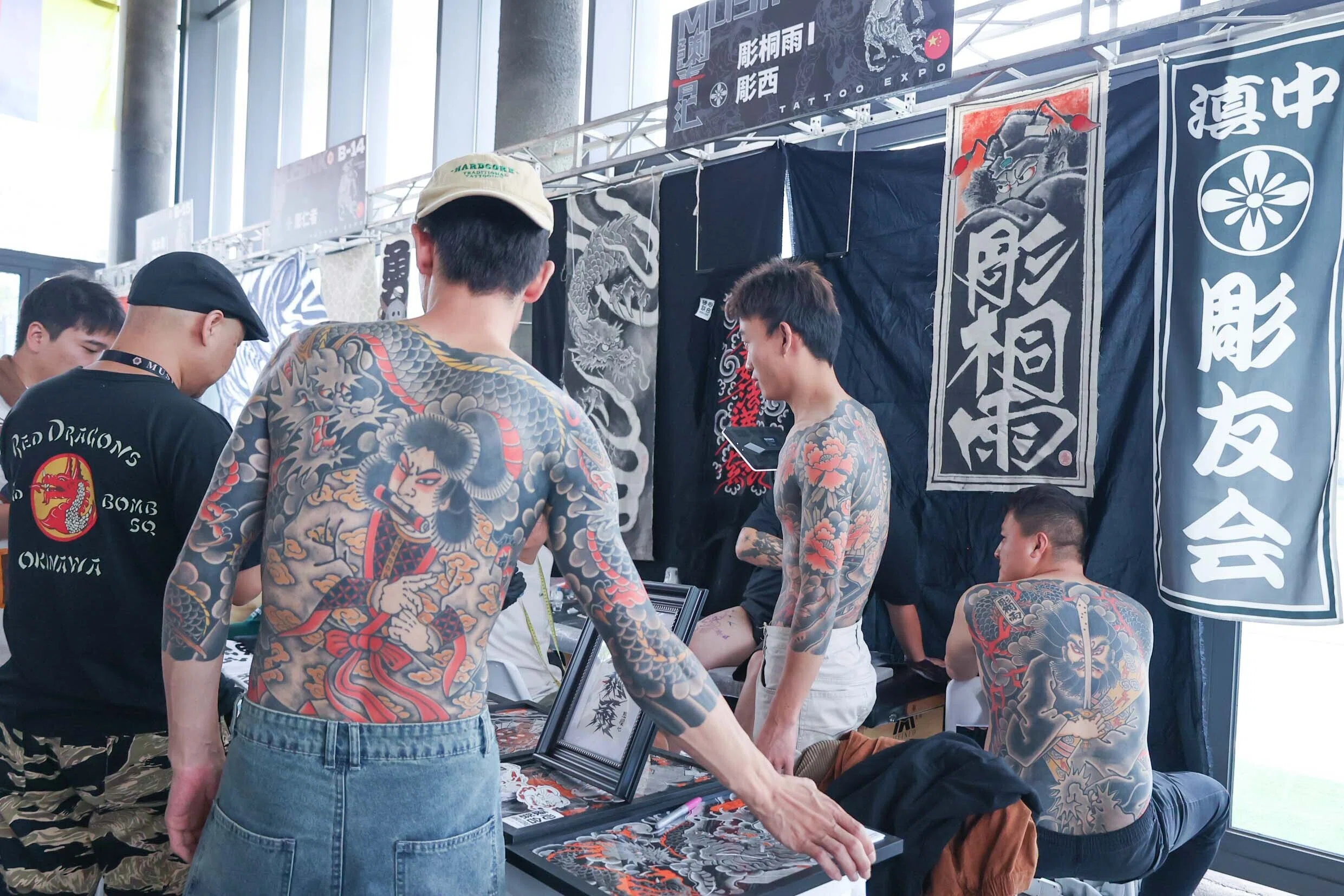 希少　参考書　Tattoos フォトグラフィック　フルカラー　タトゥー Magic Realism in Bangkok -THAILAND TATTOO EXPO 2025-｜Kentaro Fujisaki