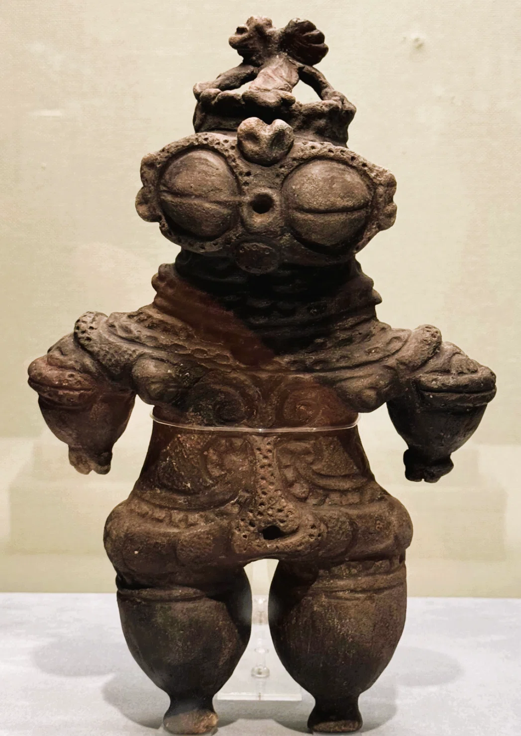 遮光器土偶を考える 京都文化博物館 「どっグ〜な展覧会」｜鴨東