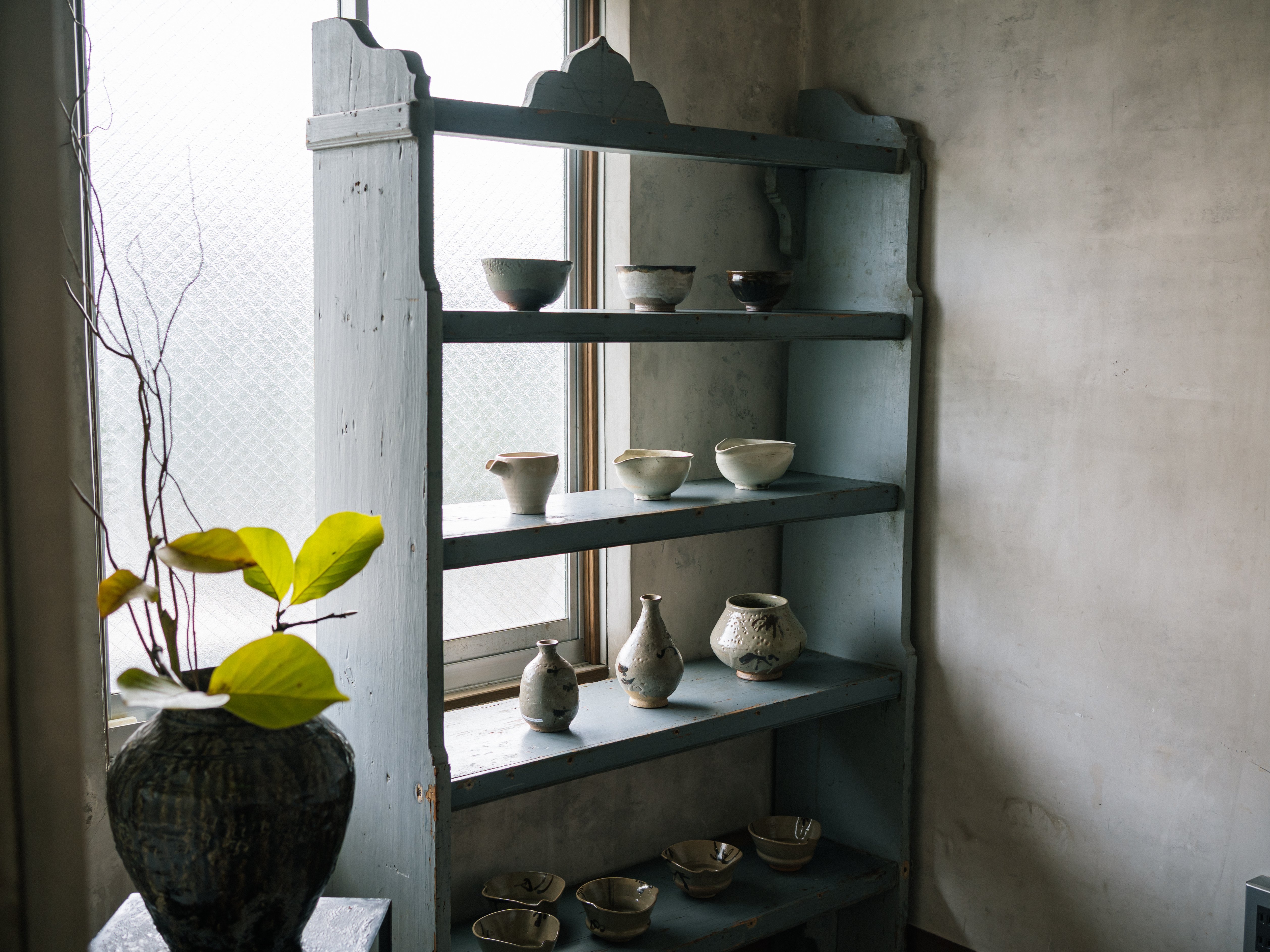 明日からいよいよはじまります。「吉野 魁・吉野 敬子 遺作展 『古唐津