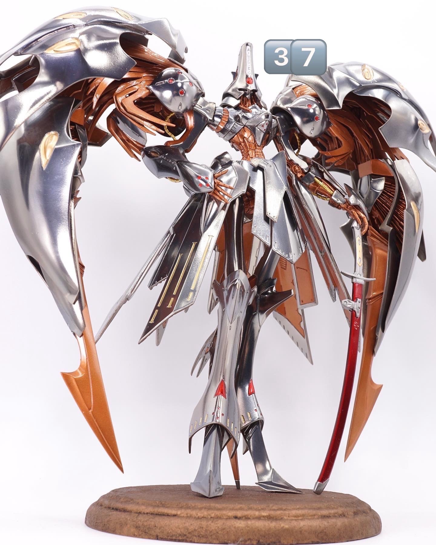 SAV1/100「マシンメース アウゲ」完成写真｜May dé Garage（メイド