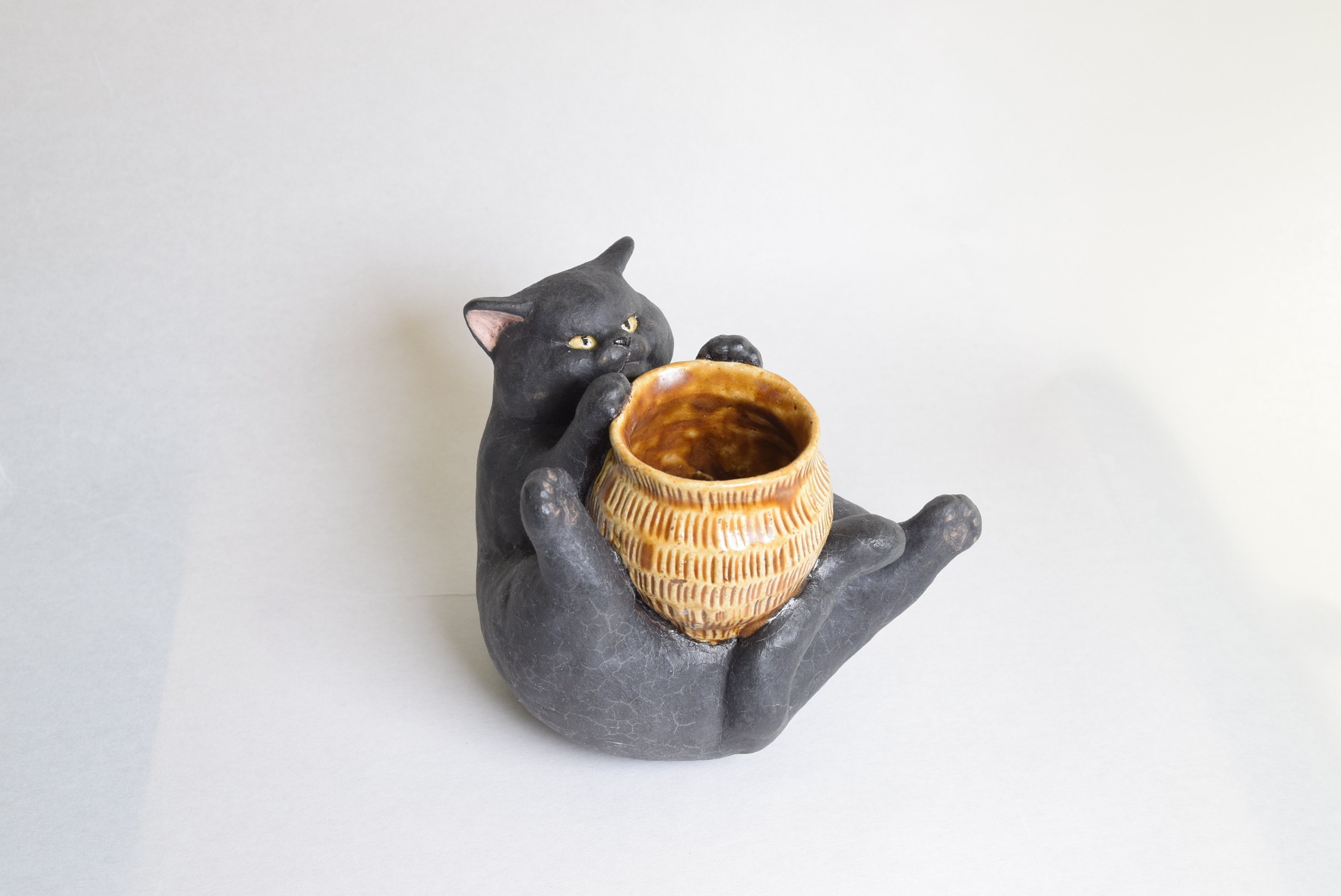 わらび店長と仲間たち2025 出展作家紹介【白亜器】｜王冠印雑貨店