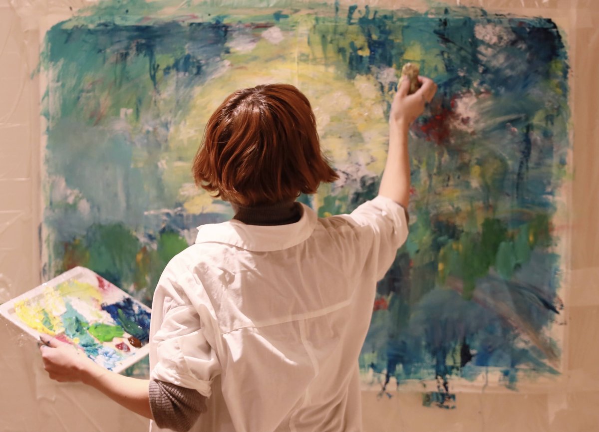 五十嵐沙紀 個展《日日 nichi nichi》の会期中に、ライブペインティングを実施します。色彩豊かな筆致で作品が生まれる瞬間を間近で体感できる特別なイベントです。観覧無料でどなたでも参加可能です。
