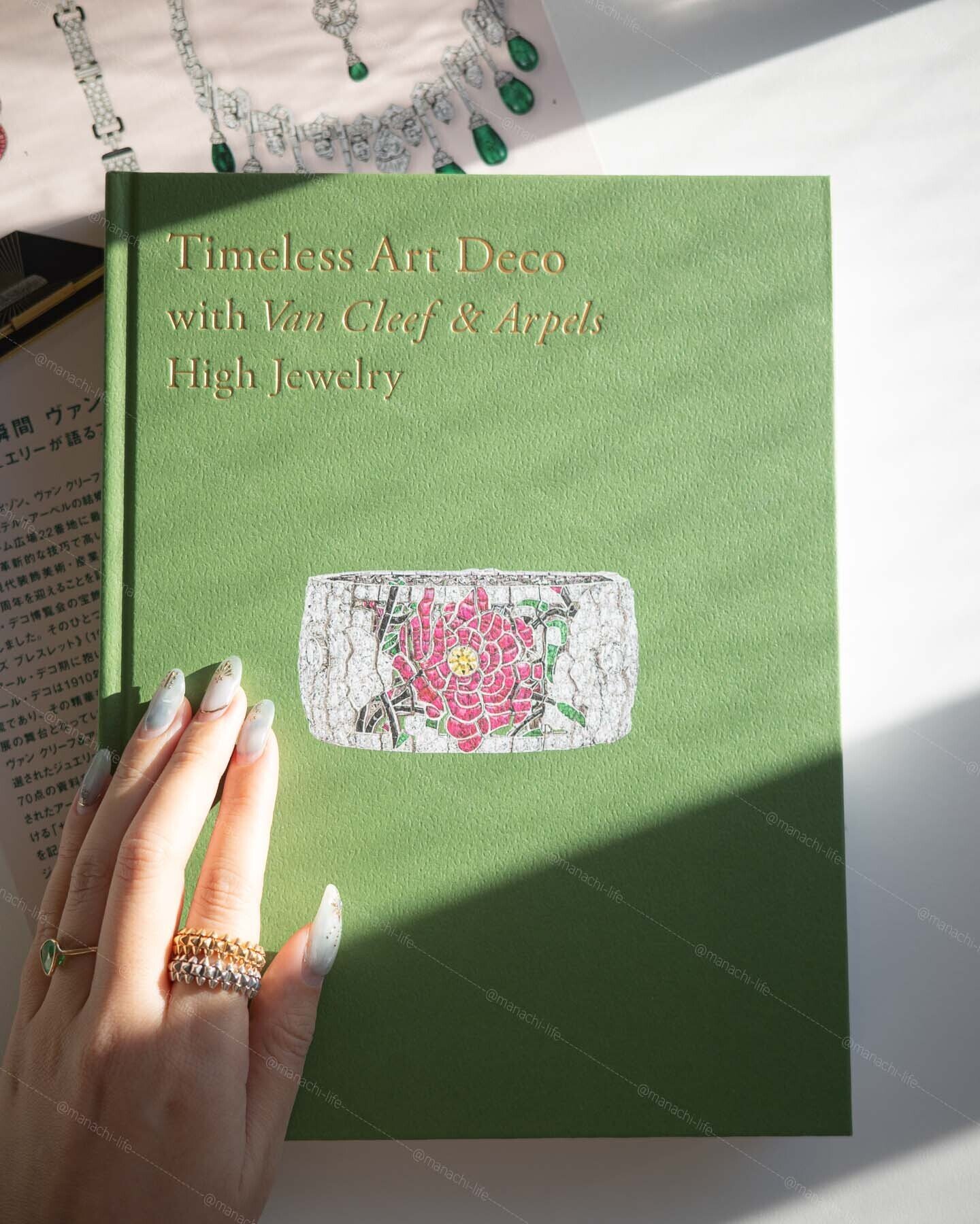 コレクションレヴェル ⭐︎グリーンファントムバングル　美品 ヴァンクリーフ＆アーペル展 レビュー｜アールデコが息づく東京都庭園
