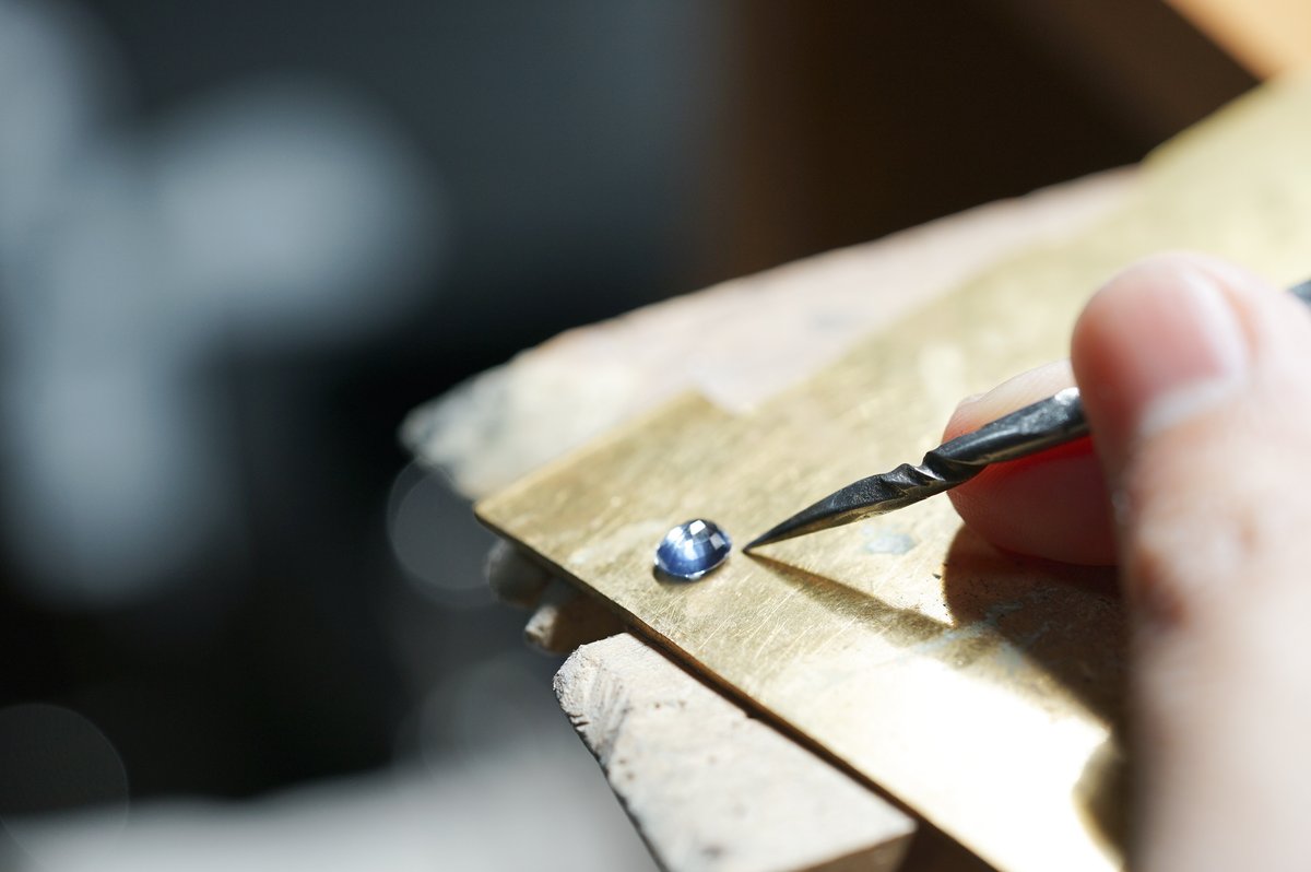 2 ルースを指輪に仕立てる 石枠を作る編｜tuucul