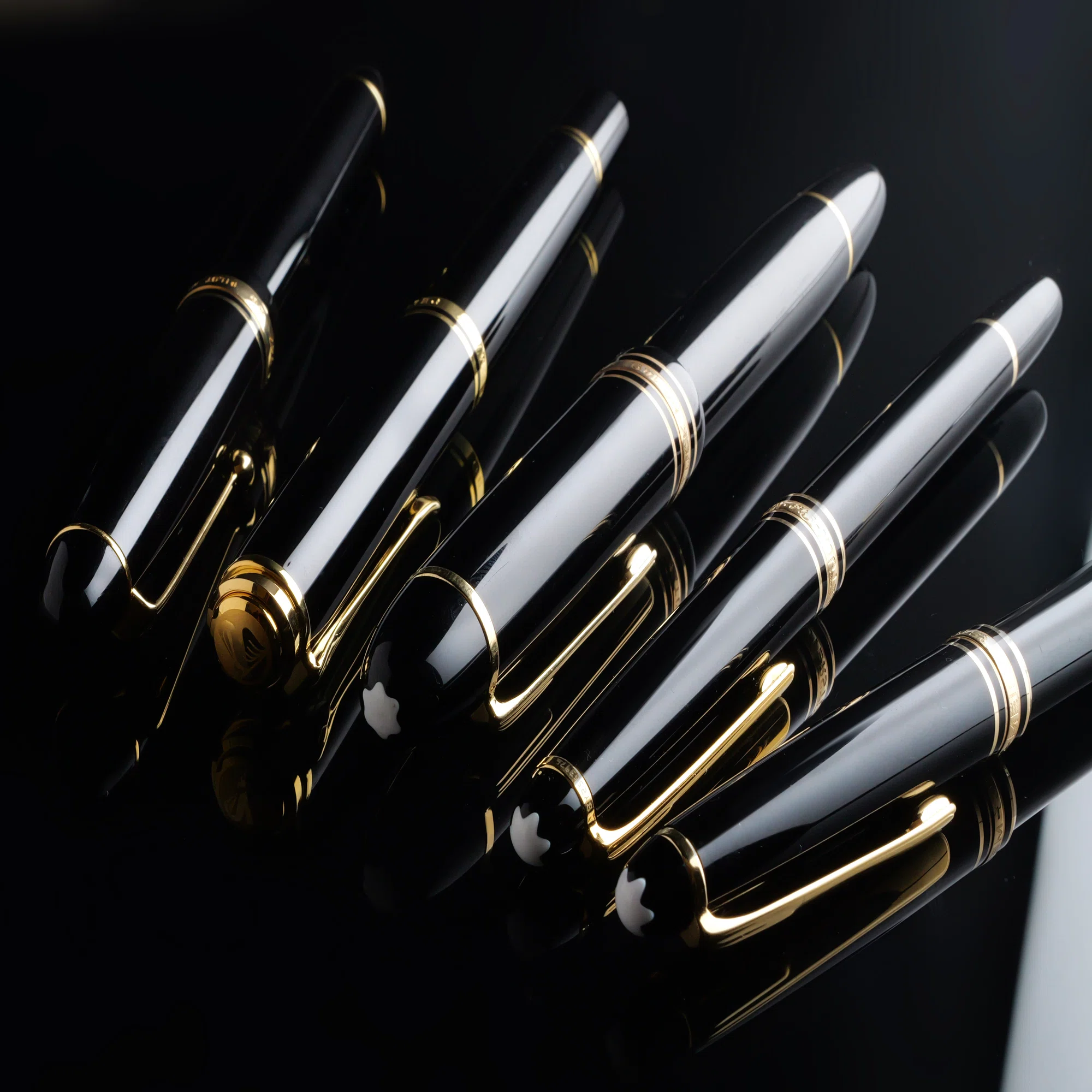 黒と金の孤高：Montblanc Meisterstück 149｜Hideo Takehara