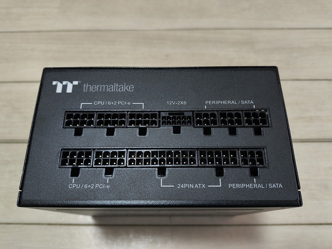 大容量1200WでコンパクトなATX電源：Thermaltake TOUGHPOWER PF3 1200W