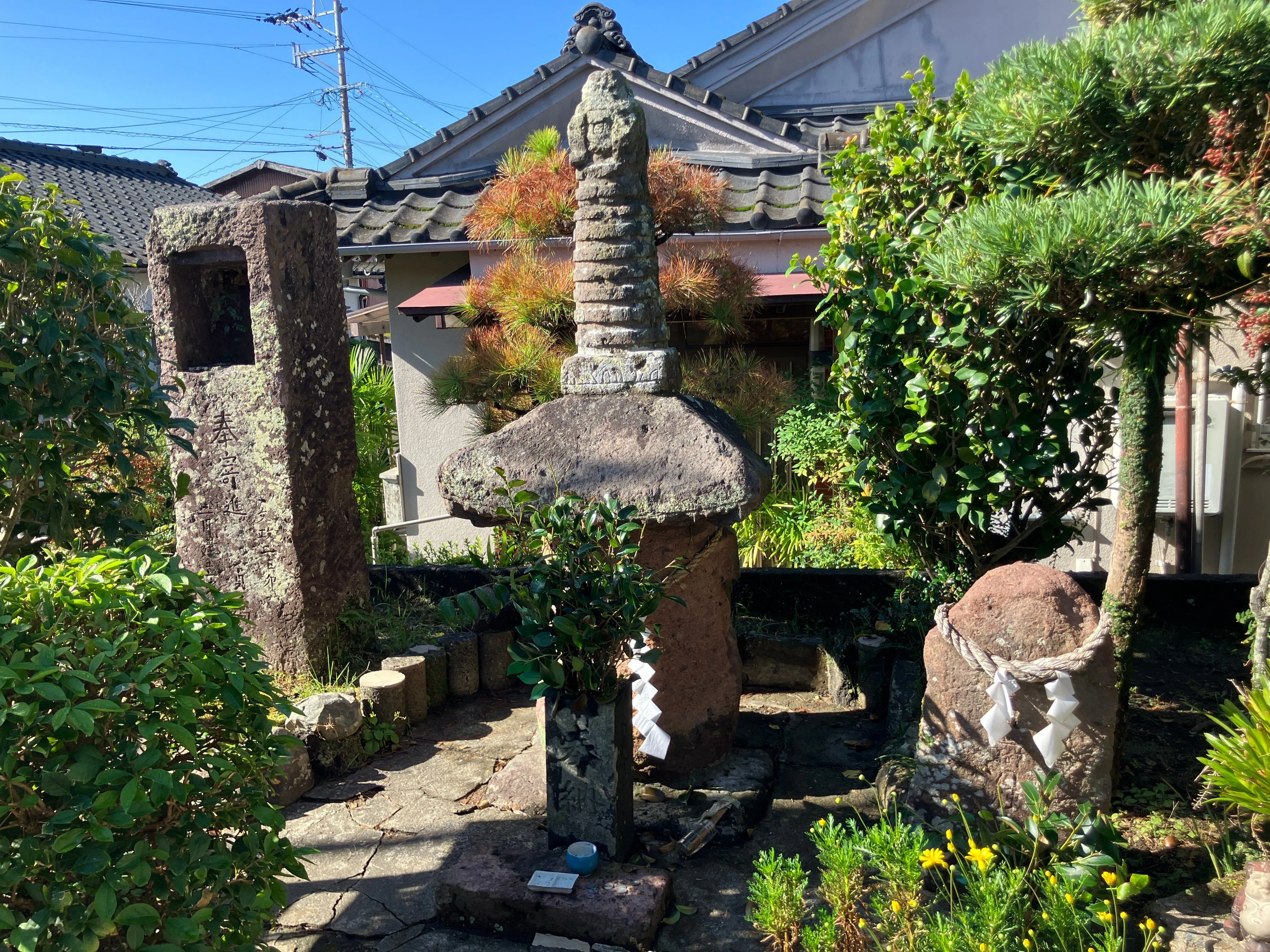 薩摩平氏を訪ねて45】『伝・豊臣秀頼の墓』の謎に迫る（鹿児島市）｜マロン