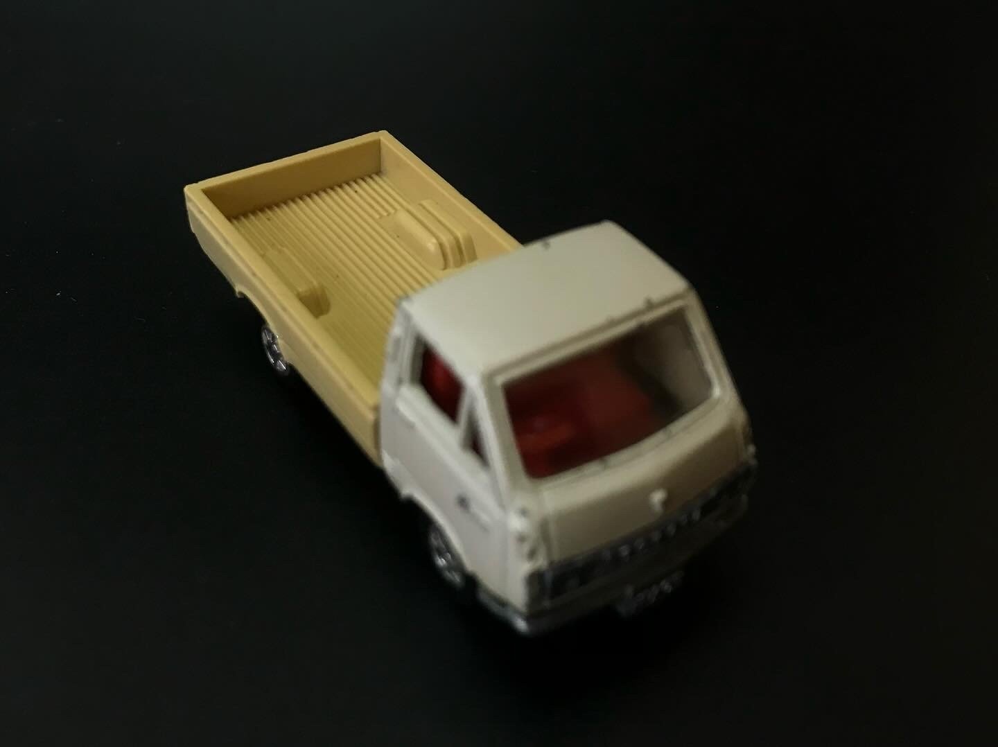 昭和トミカ】トヨタ ハイエース トラック──失われた箱が語り出す
