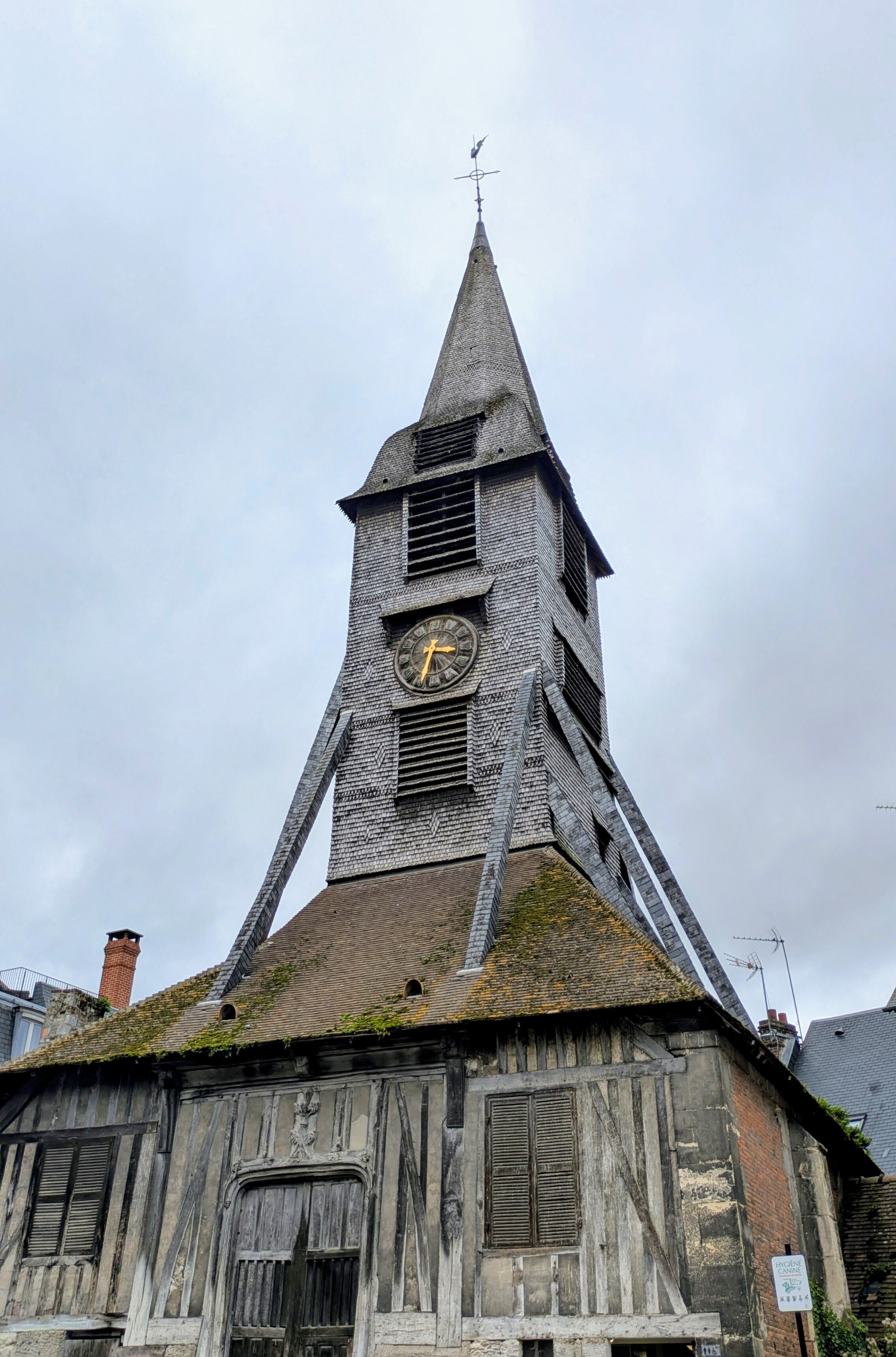 旅行】🇫🇷フランス旅行_vol.07:画家に愛された港町、オンフルールを