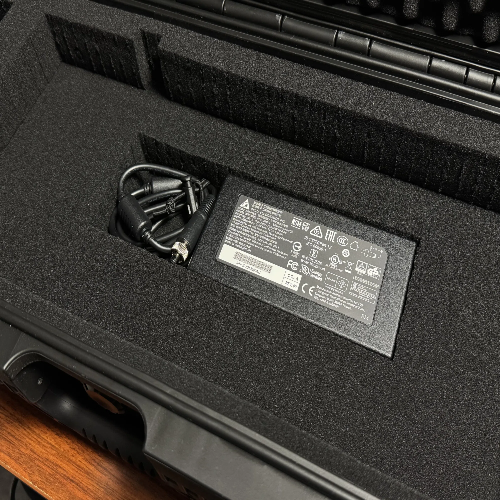ATEM Mini Extreme ISO G2にピッタリすぎるケース「Lykus HC-5021 