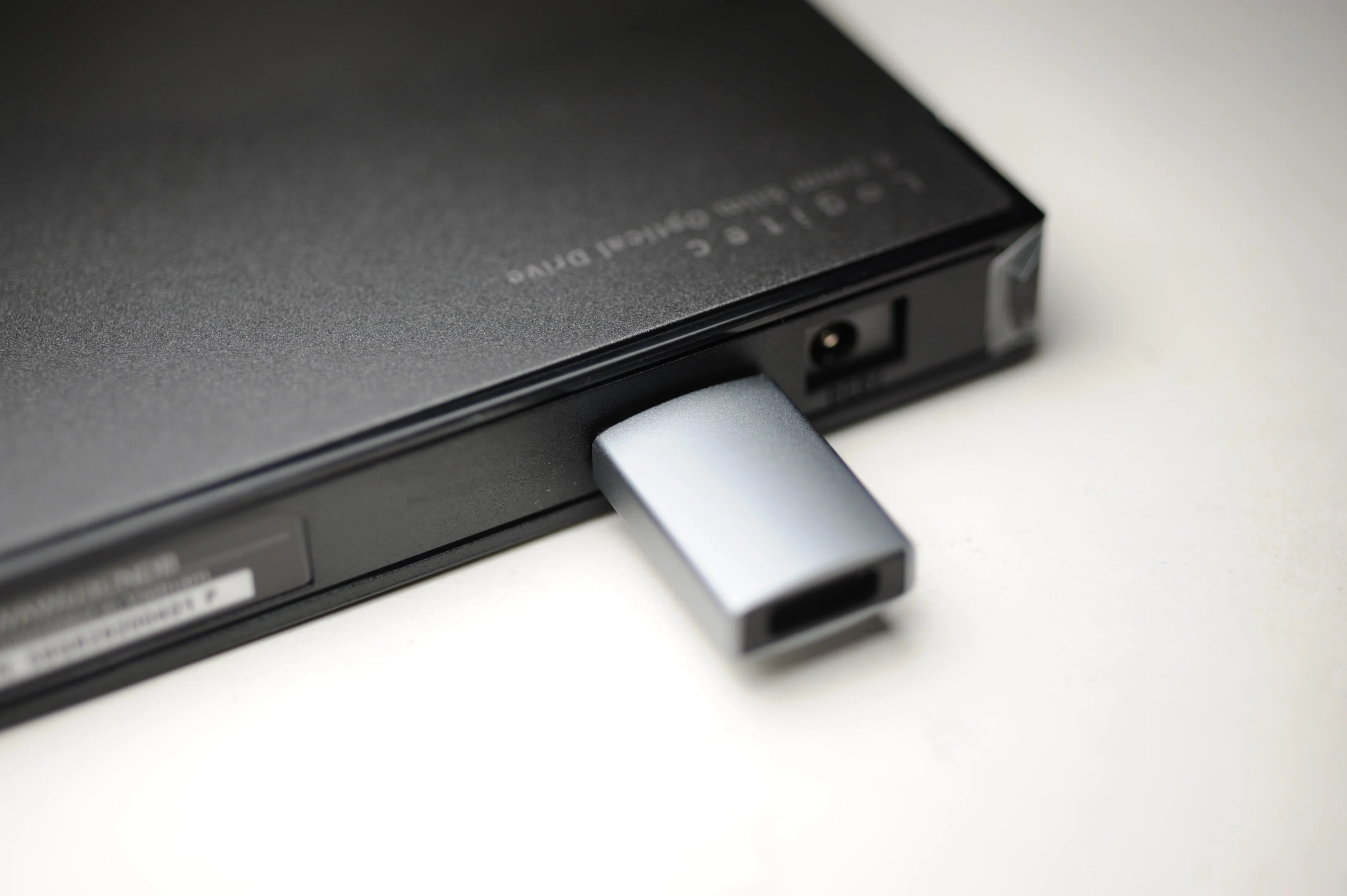 Purchasing a BD Drive (Logitec LBD-LPWAWU3CNDB) Part 3: Micro-B
