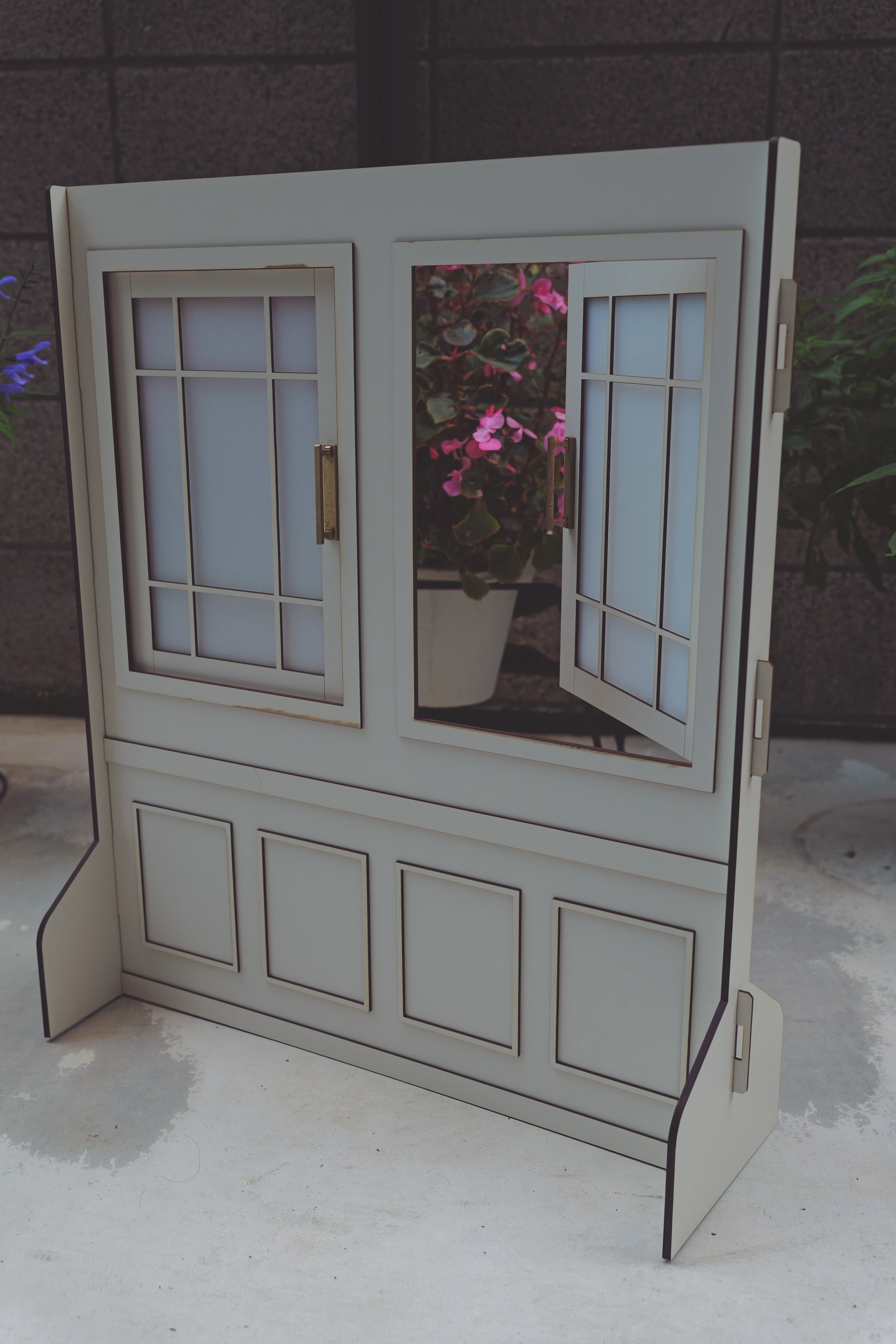 ドールハウス　撮影背景ボード　ハンドメイド☆コーナールーム＆チェア＆シェルフ家具 ドール撮影用に背景板を購入してみたお話｜花見川