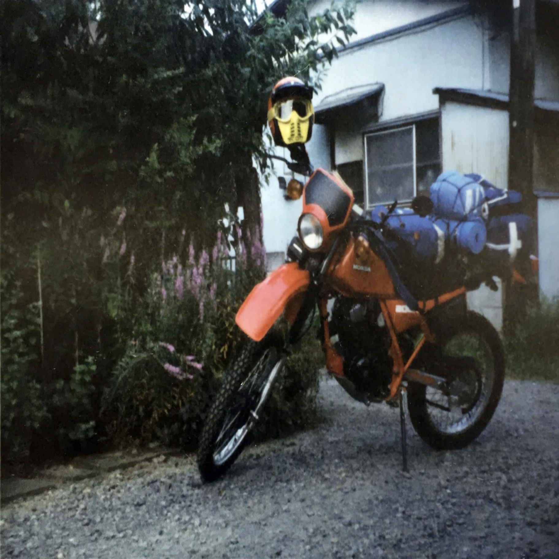 今では大きなポケットカメラ Kodak Pocket Instamatic 20｜ema_photo