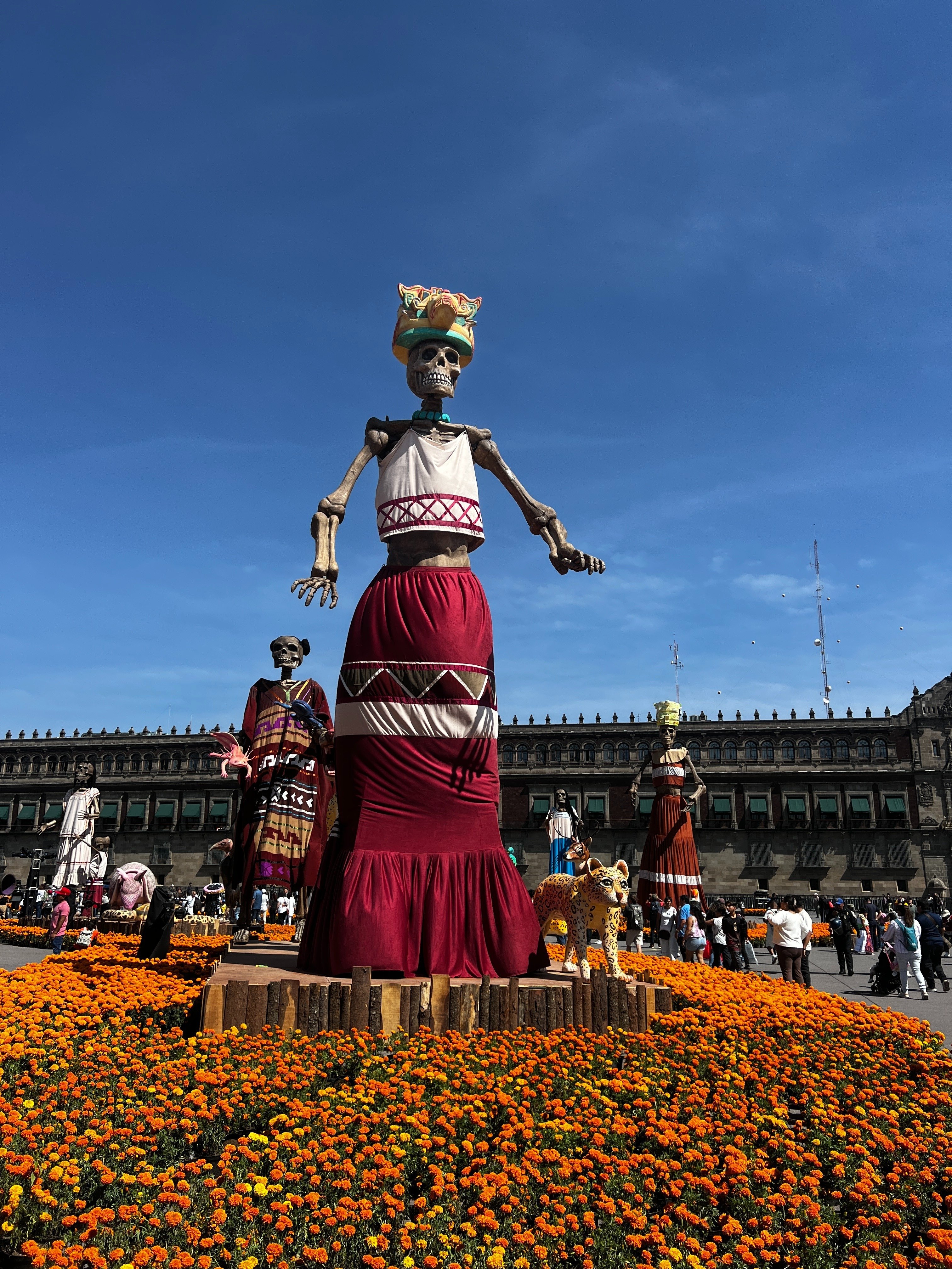 メキシコ旅🇲🇽〜メキシコシティ編①〜市内移動、念願のソカロ広場