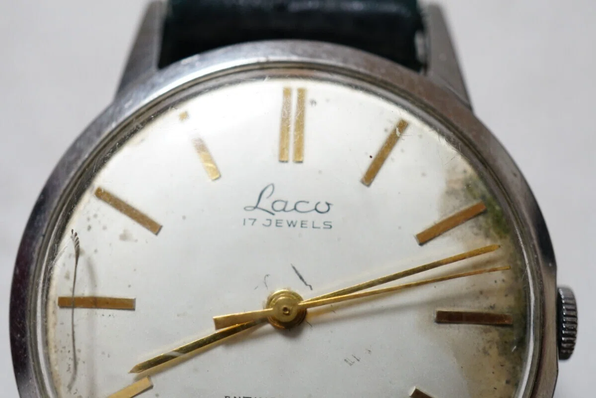 No.368 | Laco | 型番不明 | ジャンク詐欺な時計｜とある猫好き