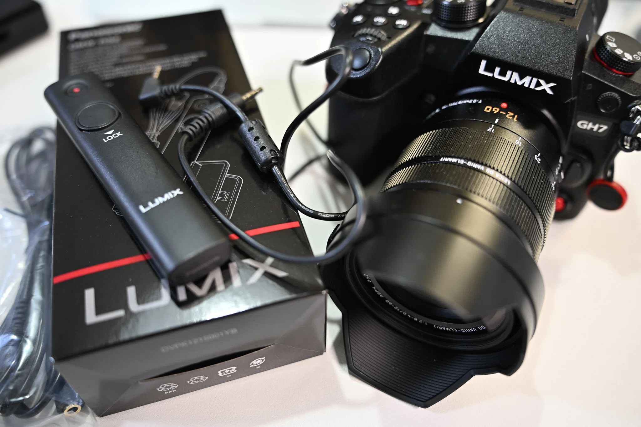 レビュー】LUMIX DMW-RS2レビュー：花火撮影の必需品を忘れた僕を救っ