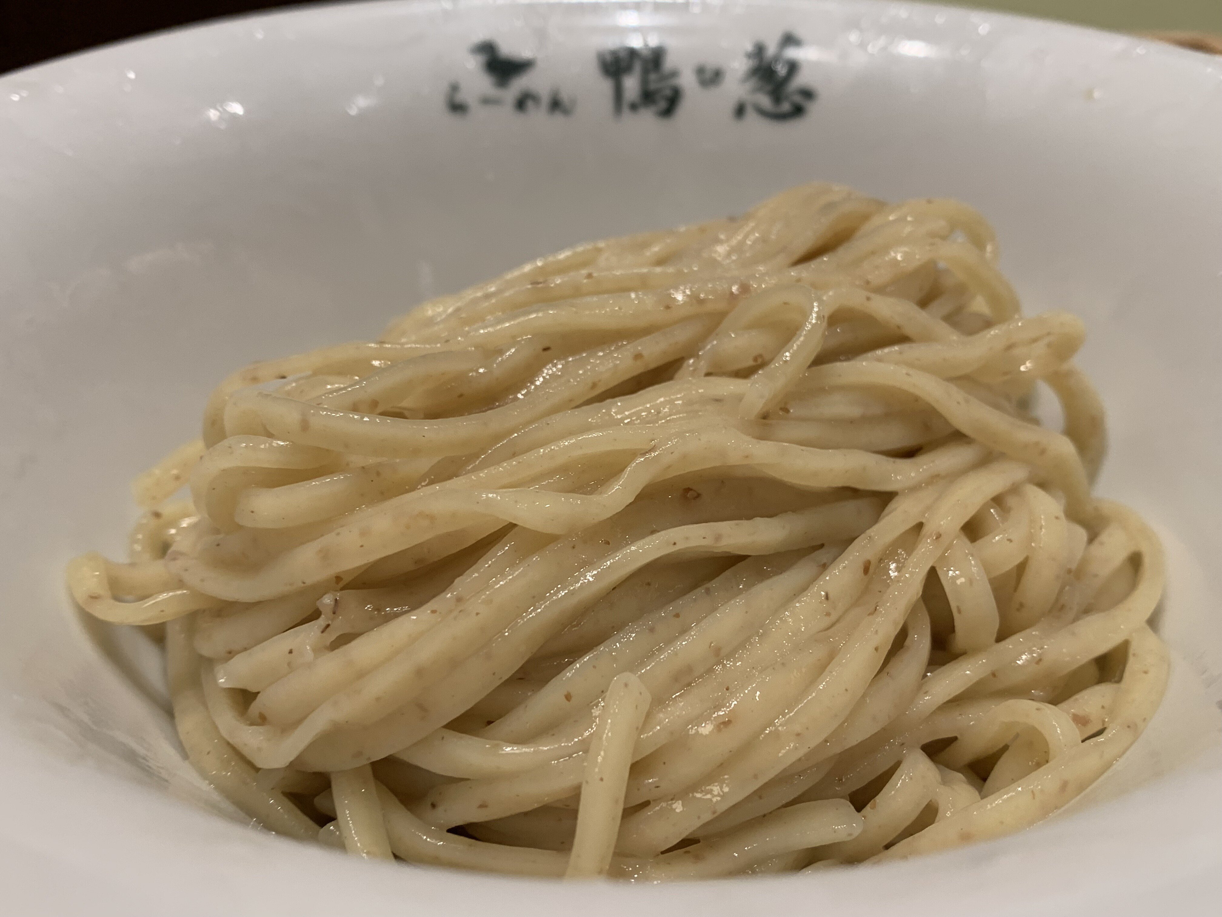 鴨のパンチに麺食らう【らーめん鴨to葱】＠浅草｜ジョリオ