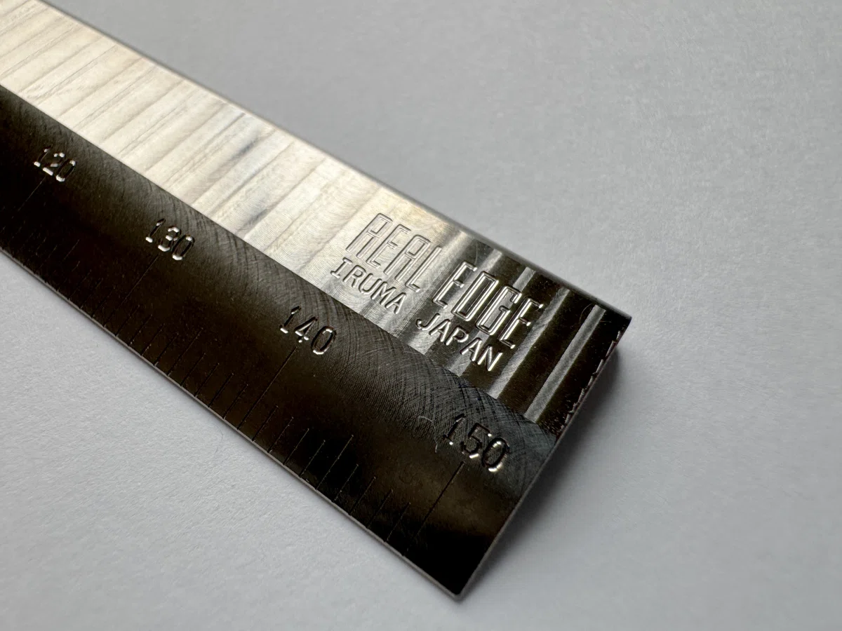 ULTIMATE STATIONERY REVIEW】#002 【1万円の定規】REAL EDGE Titan 