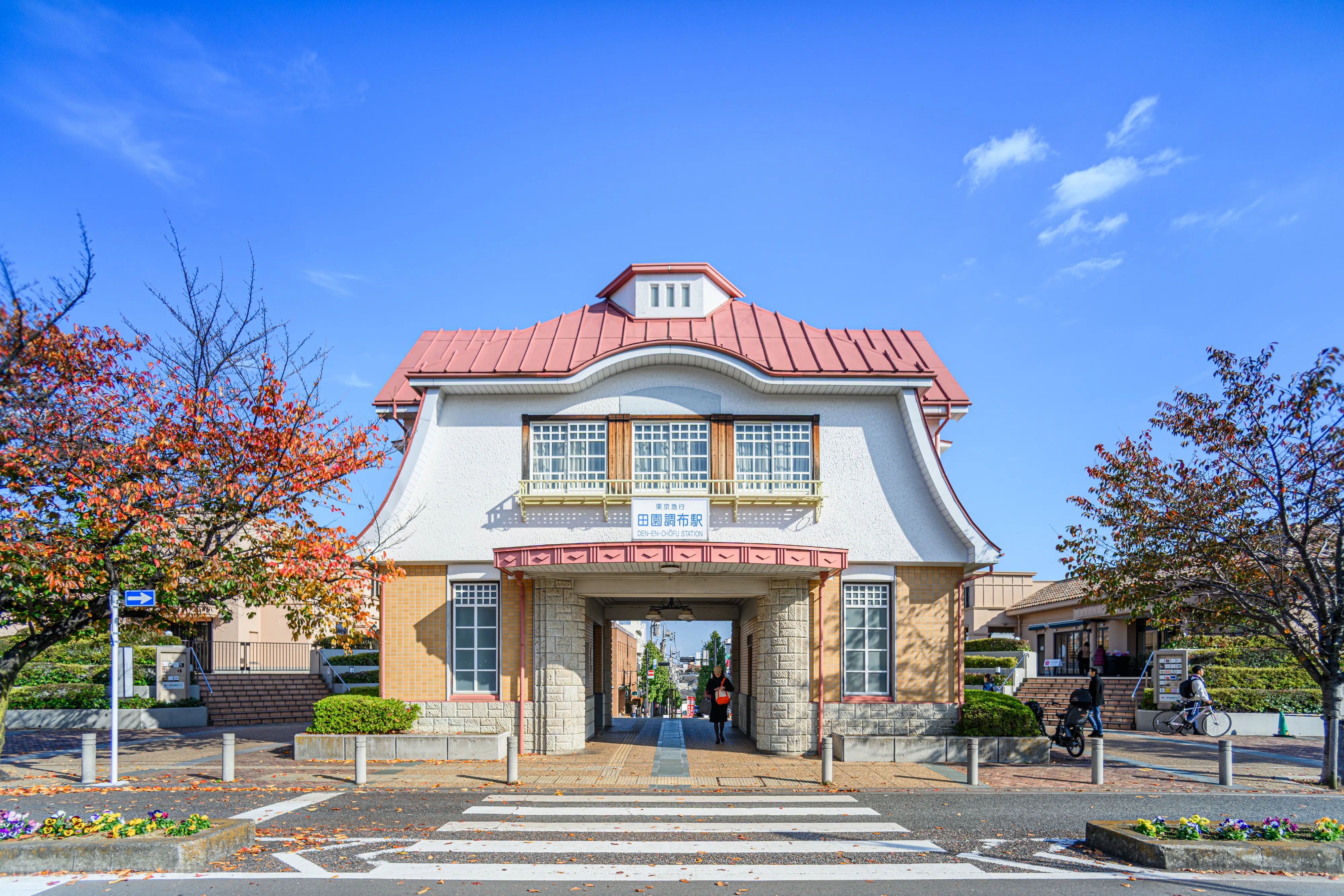 AstrHori 18mm F5.6 Shift レビュー】建築撮影に使える？軽量小型