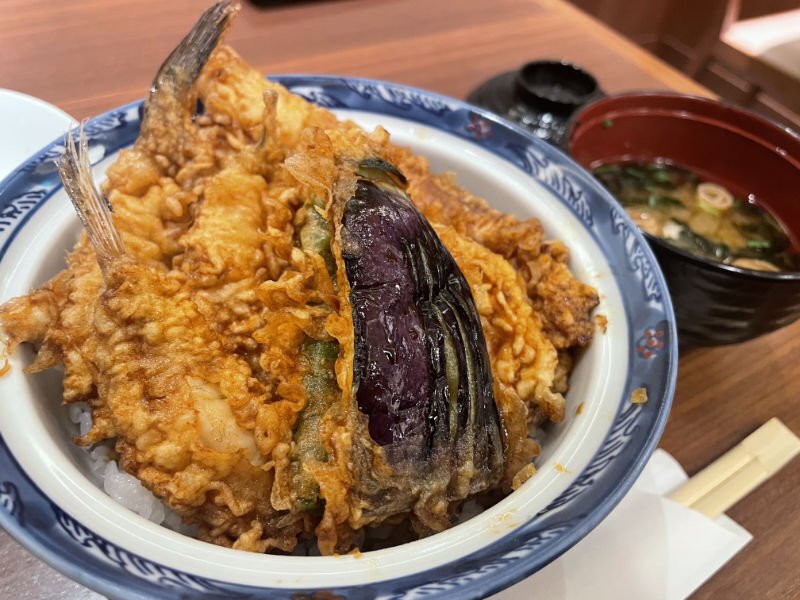 銀座】天國 手頃なお値段なのに美味しい天ぷら｜坂井のどか