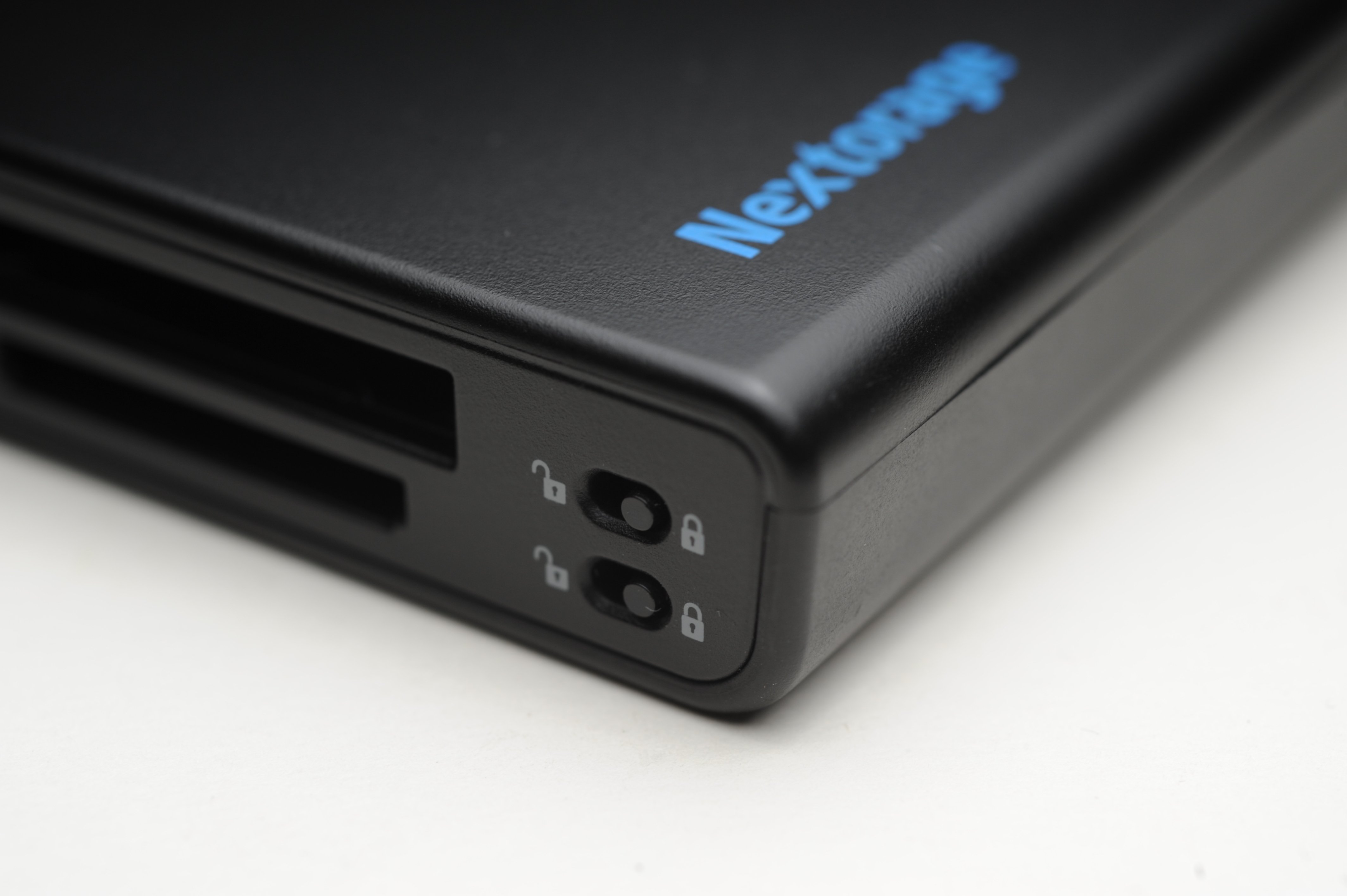 カードリーダーの買い替え ProGrade Digital → Nextrage｜オジサンの