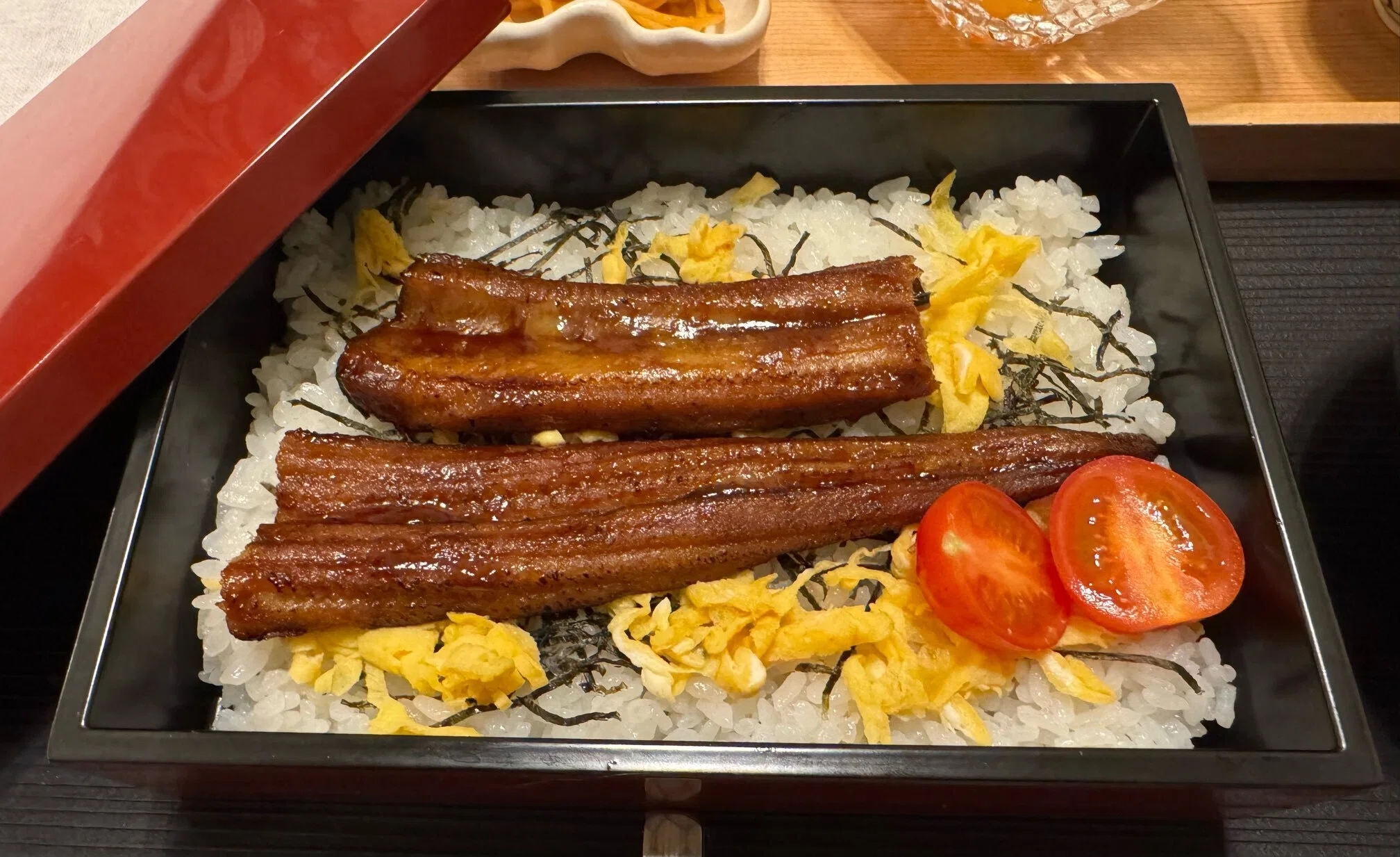 穴子重と松蔭柿で深まる秋のお膳｜あおねこごはん
