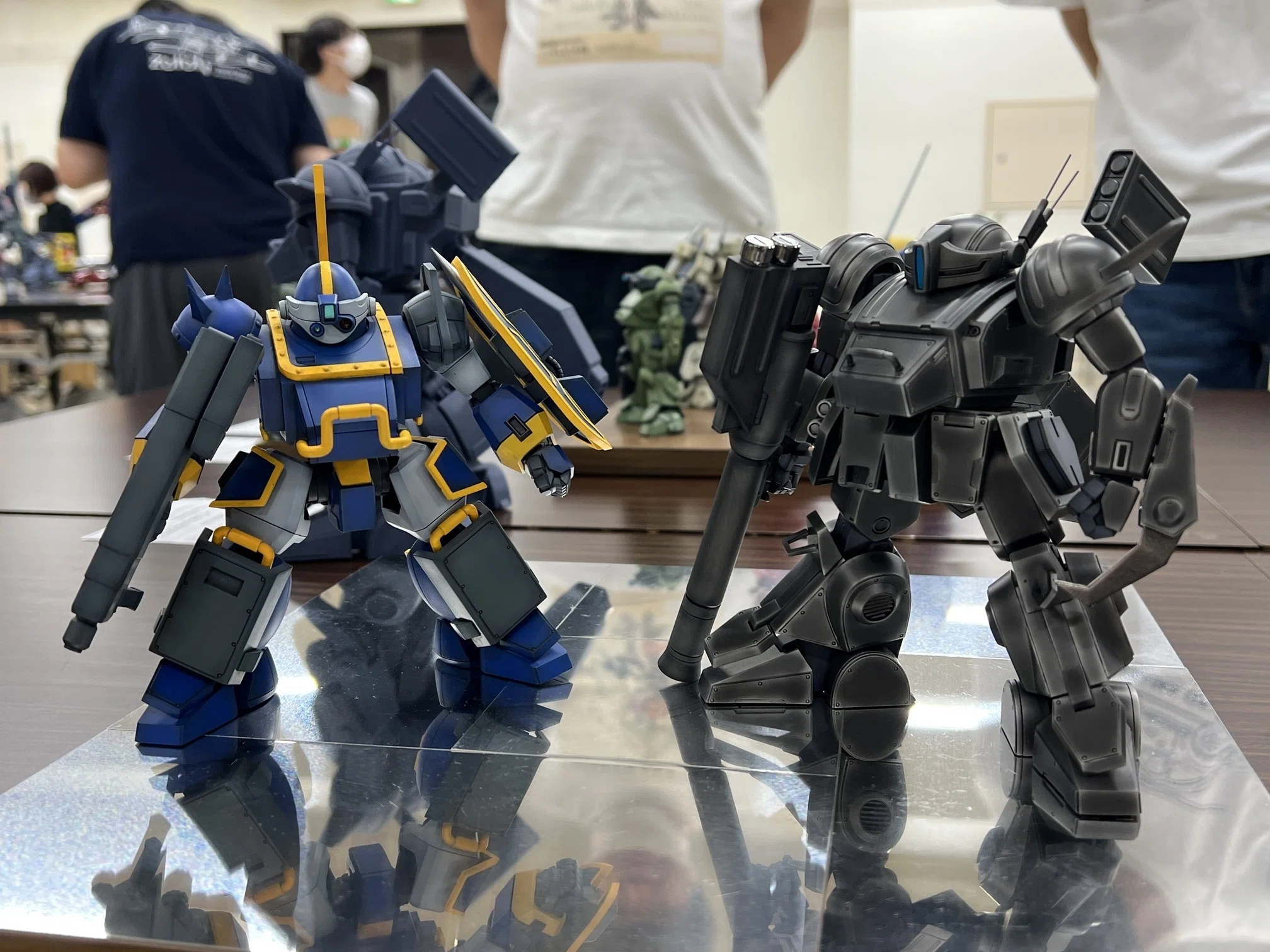 ワンフェス2025夏 電脳造形研究所 1/35 シャドウ・フレア ガレージ