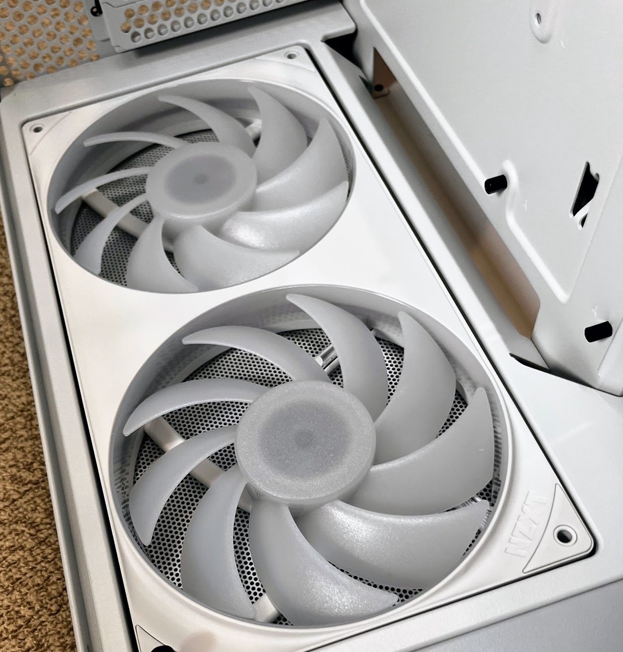 初めてのホワイト自作PC｜NZXT H6 FlowとMSIで組む高冷却ゲーミングPC