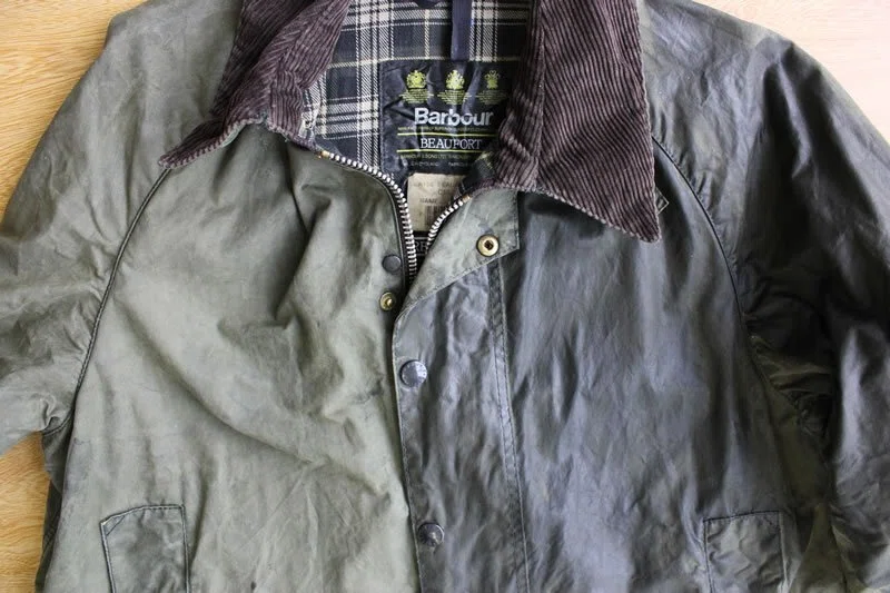 根強い人気、クセのあるBarbour（バブアー）オイルドコート