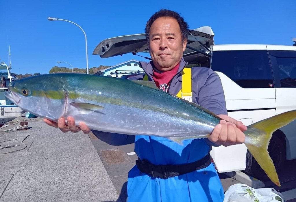 泳がせ】良型4.8kgワラサをゲット！【真鯛】最大1kgをゲット！｜あま