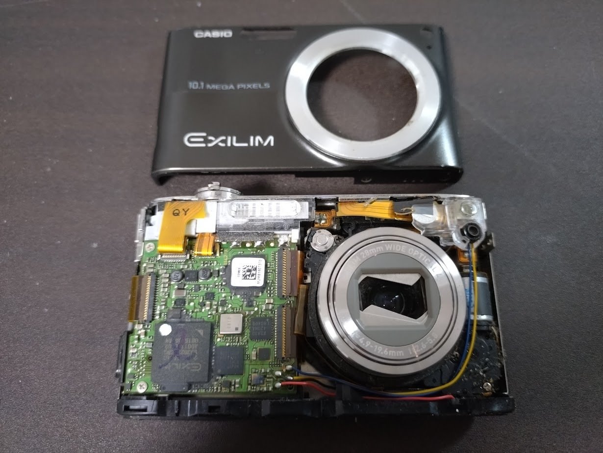 初めての「ジャンク品」購入。オールドコンデジを修理。2008年製 CASIO
