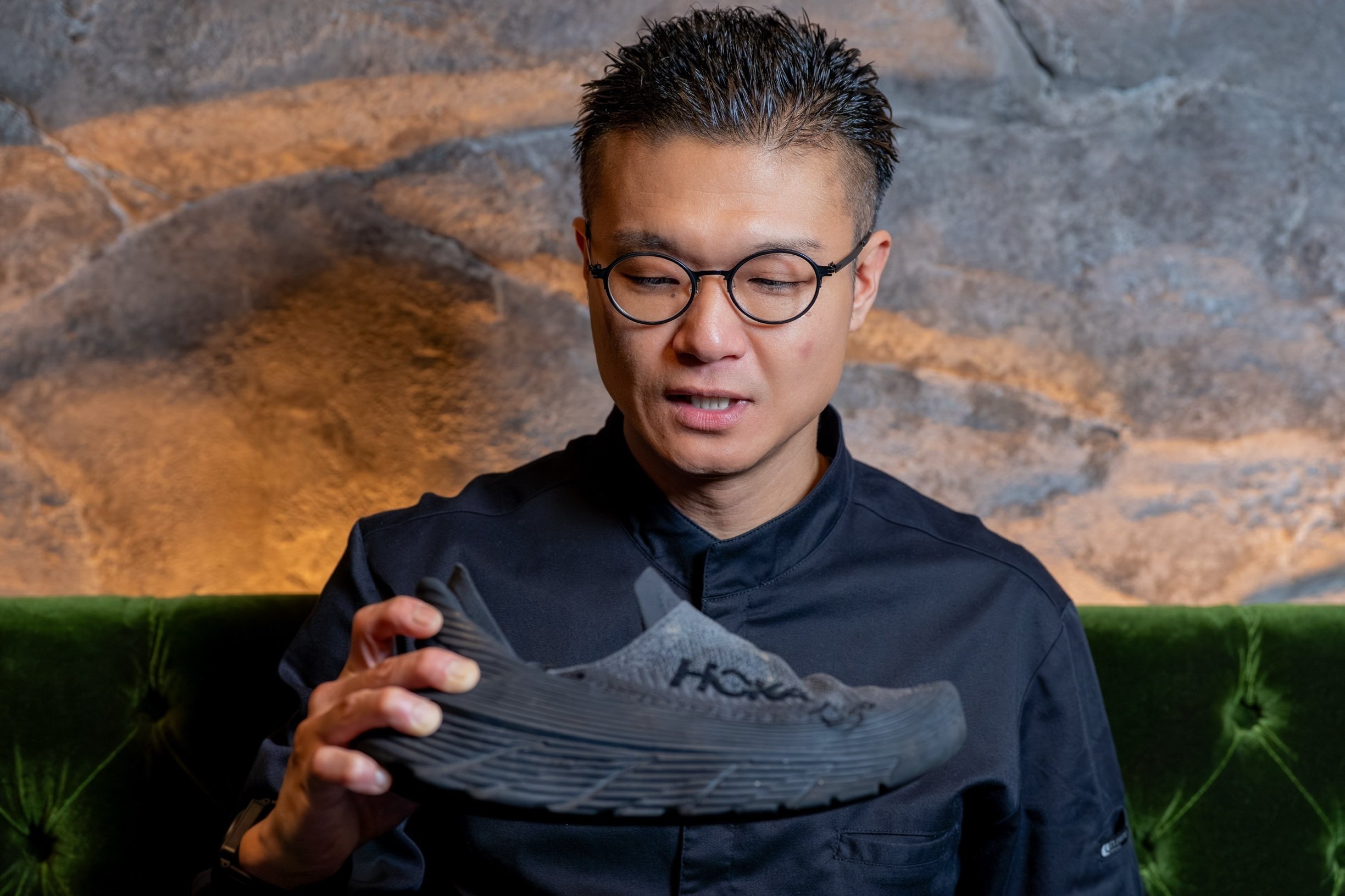 CHEFMEE｜シェフのマイアイテム】Metis六本木 鈴木シェフ HOKA