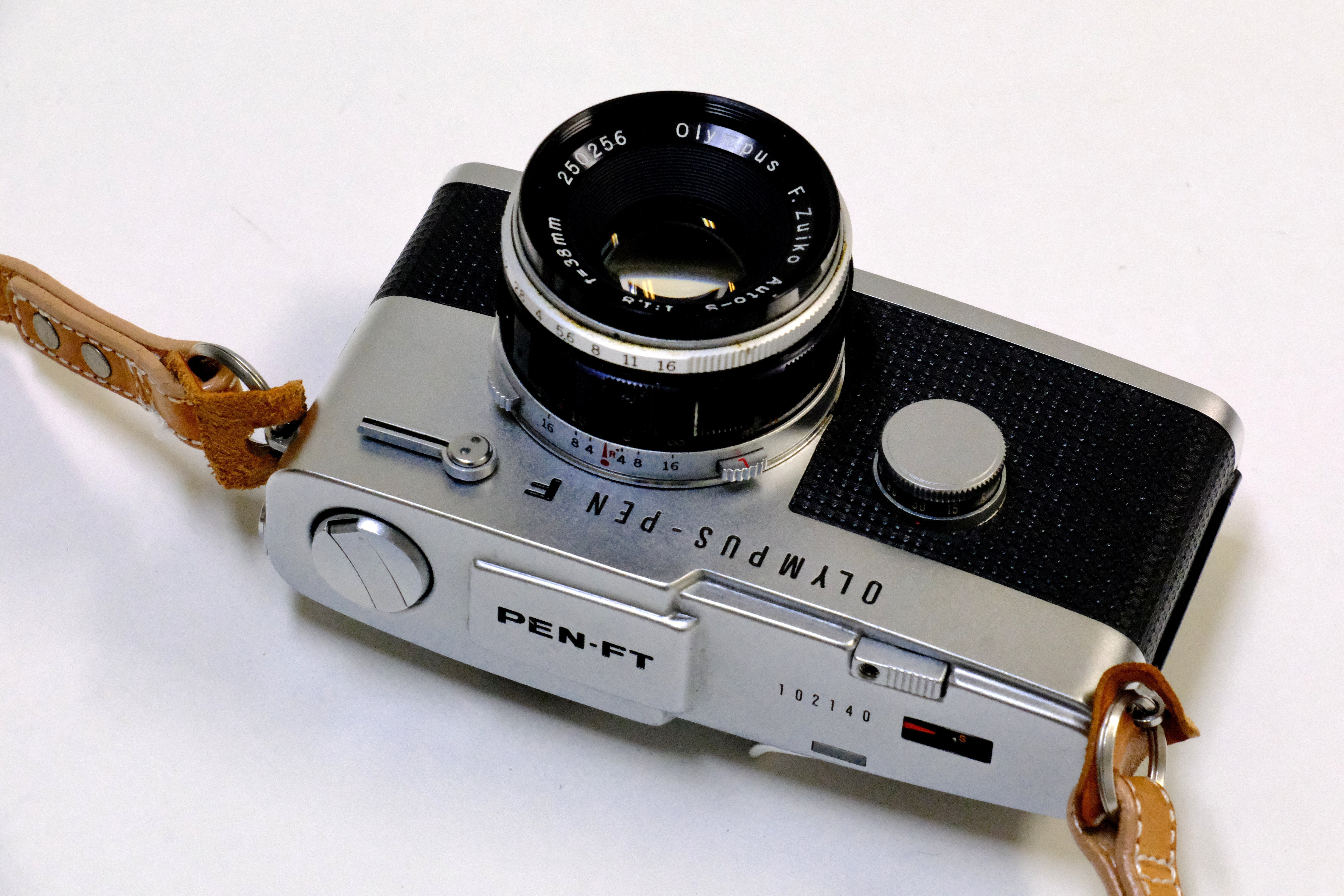 ハーフサイズのオリンパス PEN-FTでフィルム写真を撮ってみた｜Heira.K