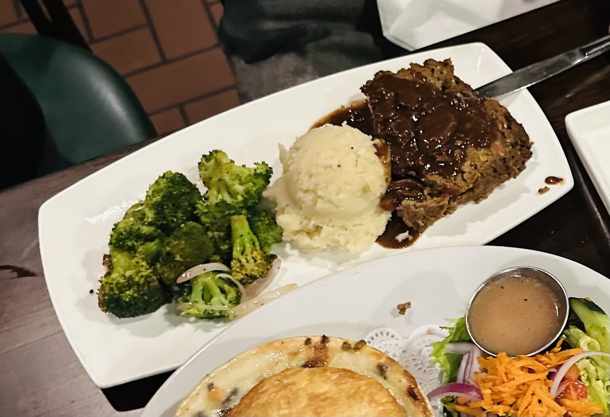 1763466811-ed8X42sn0SfhwgMbOL9r7HoR.jpg?width=1200