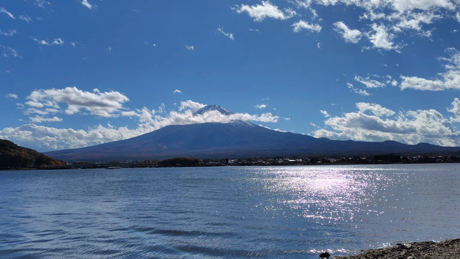 🗻 【河口湖の富士と、竜宮洞穴で見つけた静かな光】🍁｜Sakura🌸nao