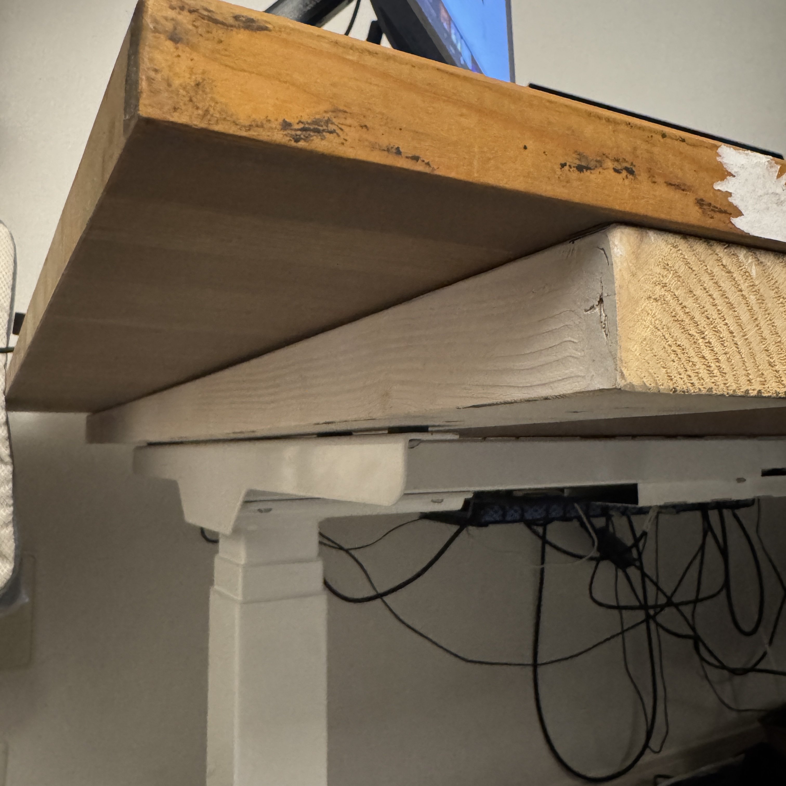 なぜ？」を大切に。自分の理想にマッチしたクソデカ自作天板デスクを